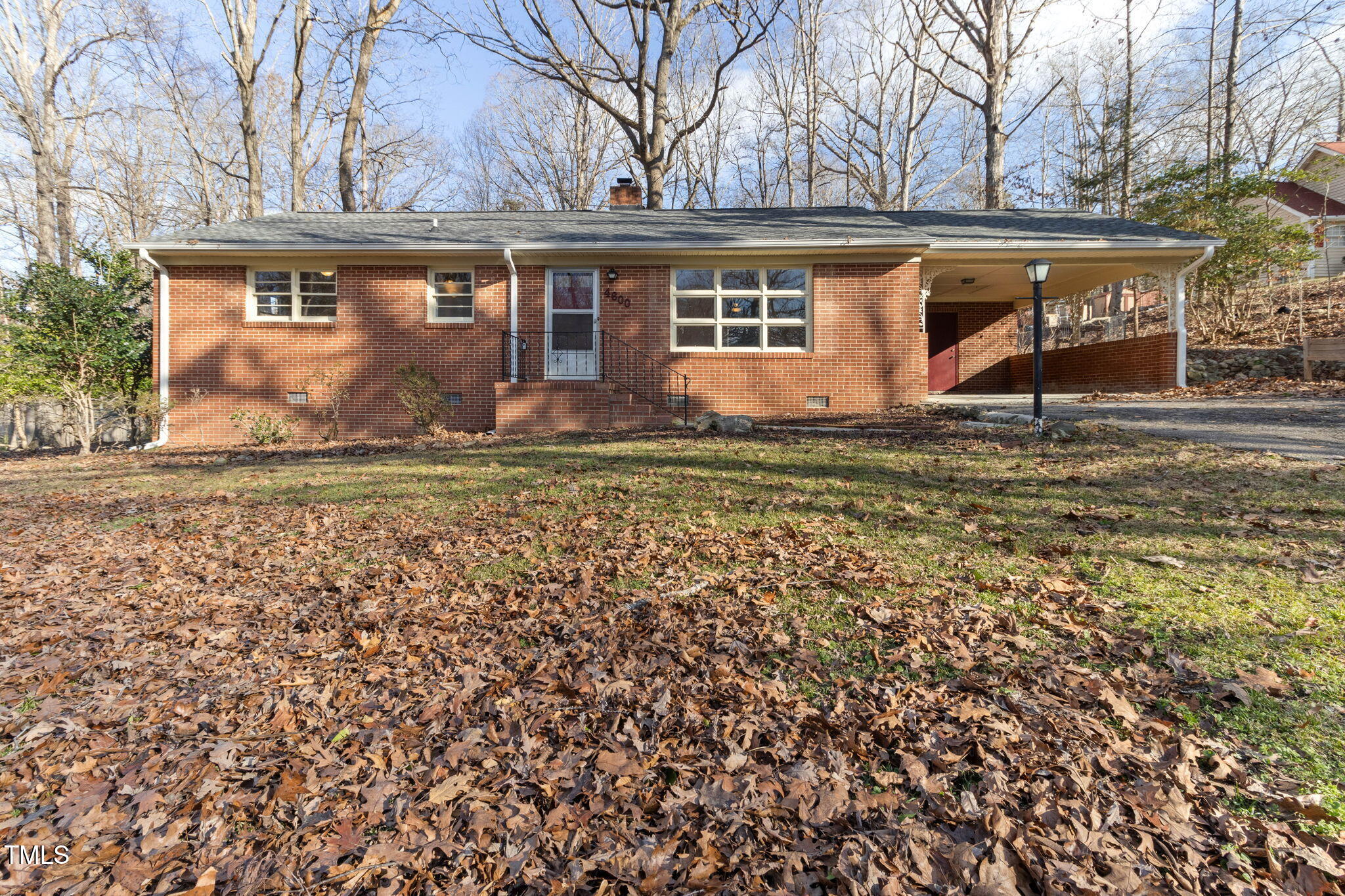 4600 Lochaven Drive