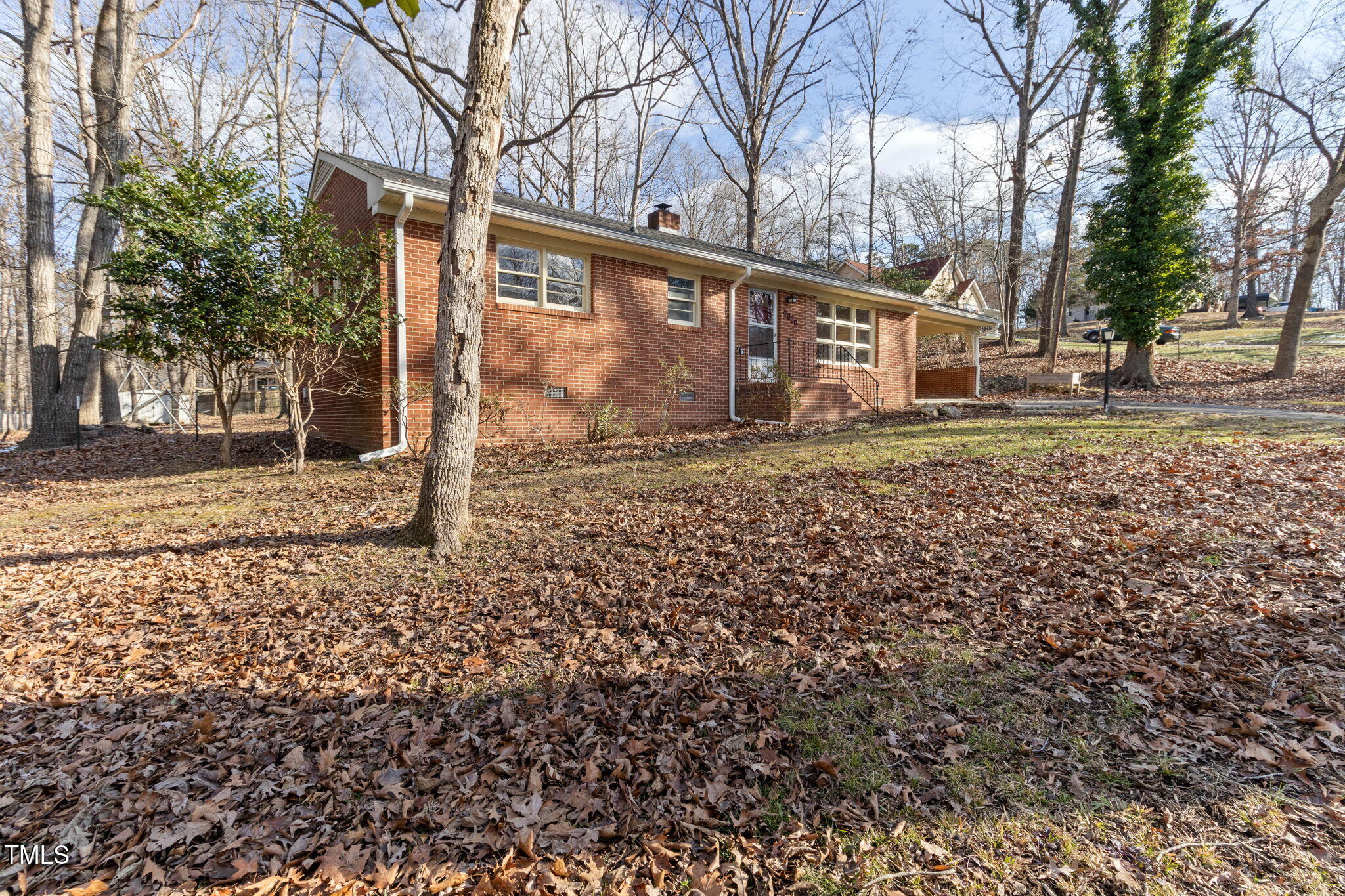 4600 Lochaven Drive