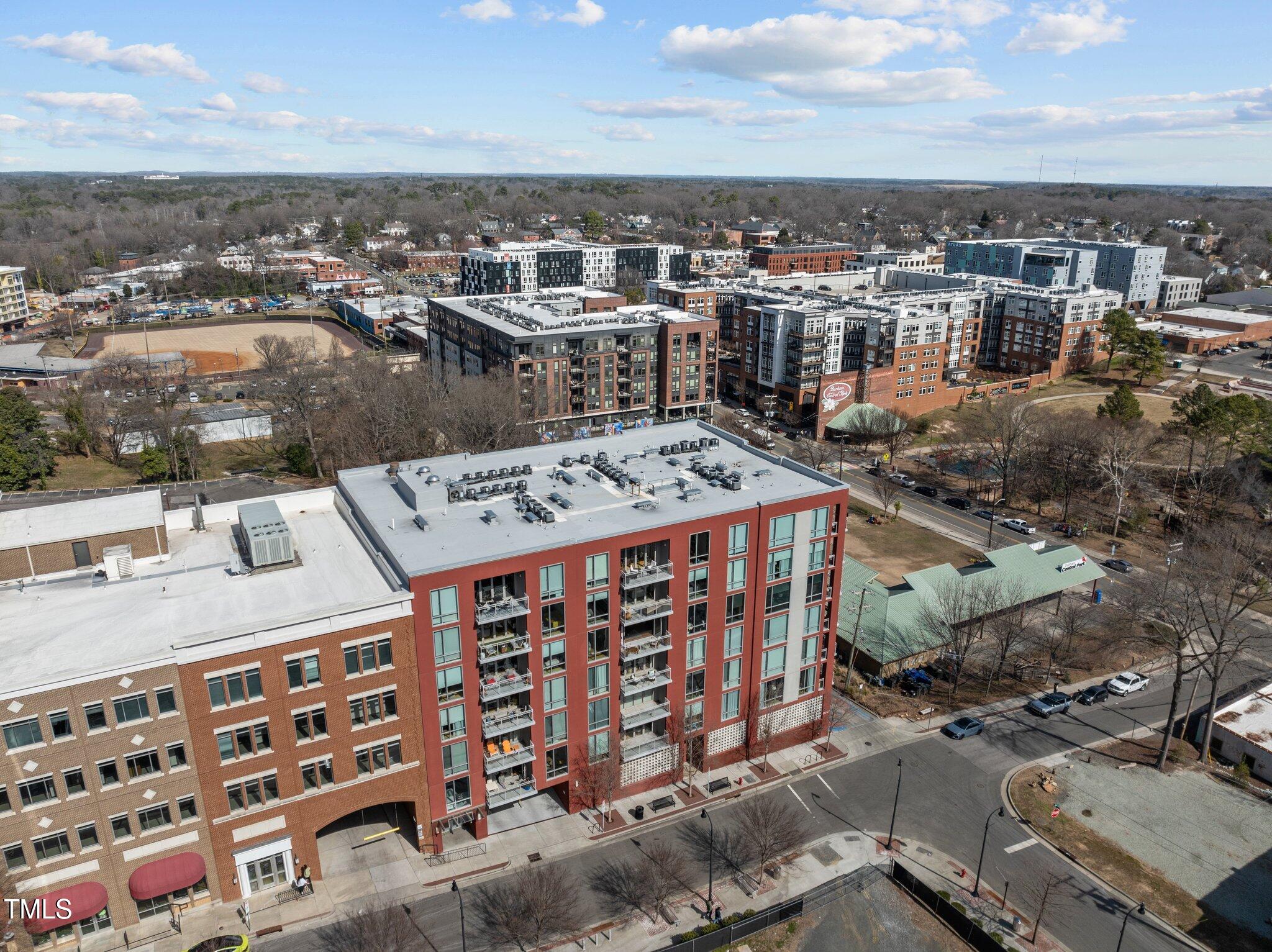 400 Hunt Street # 404