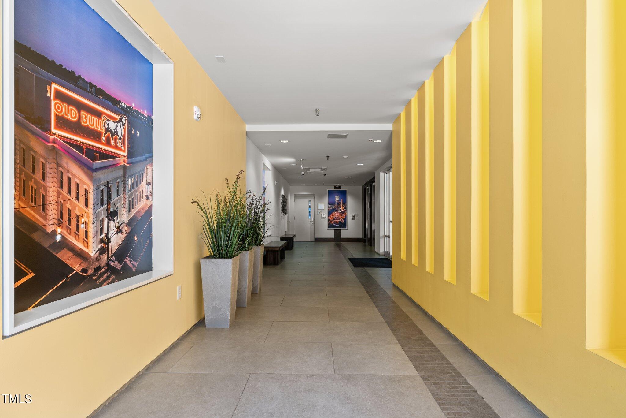 400 Hunt Street # 404