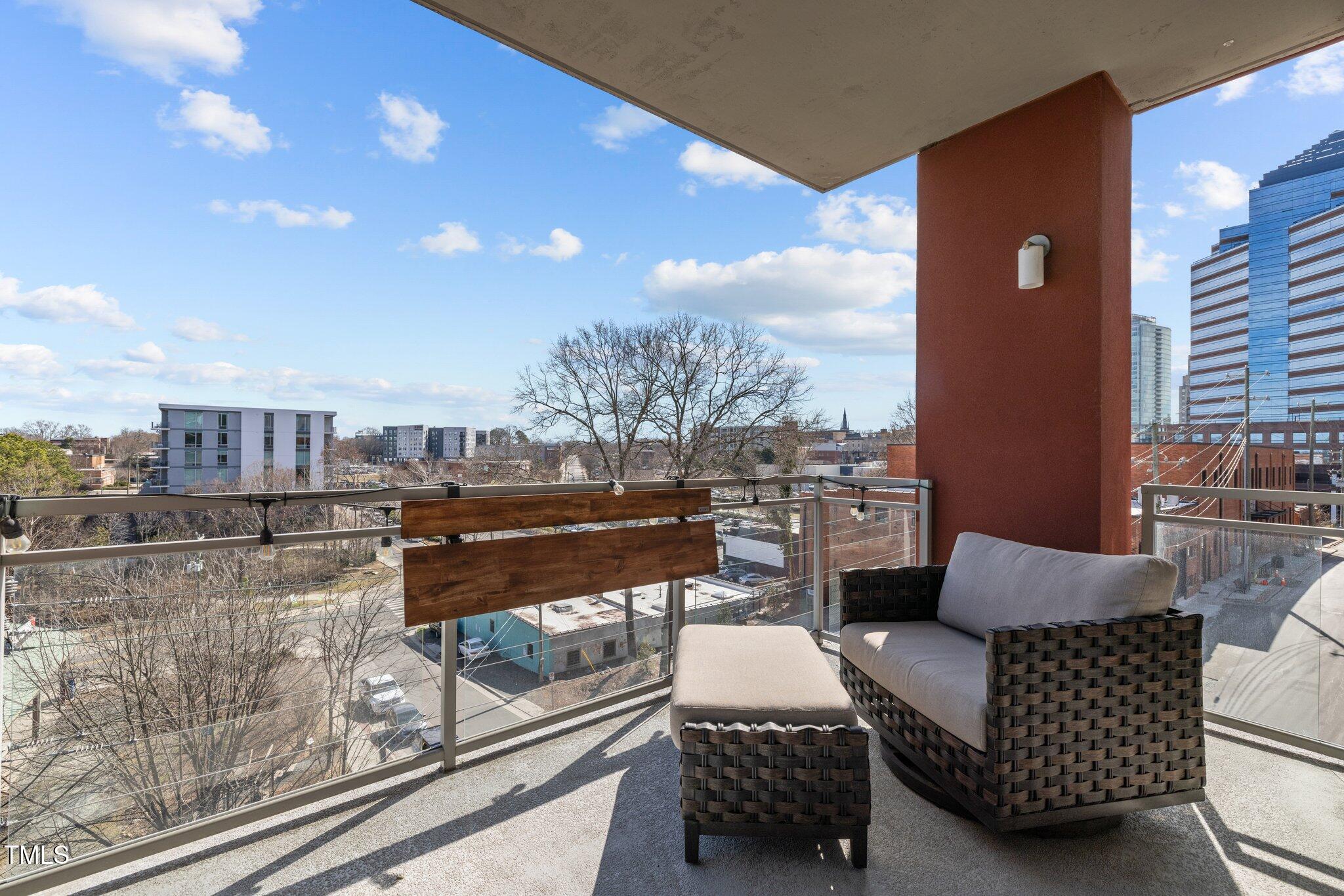 400 Hunt Street # 404