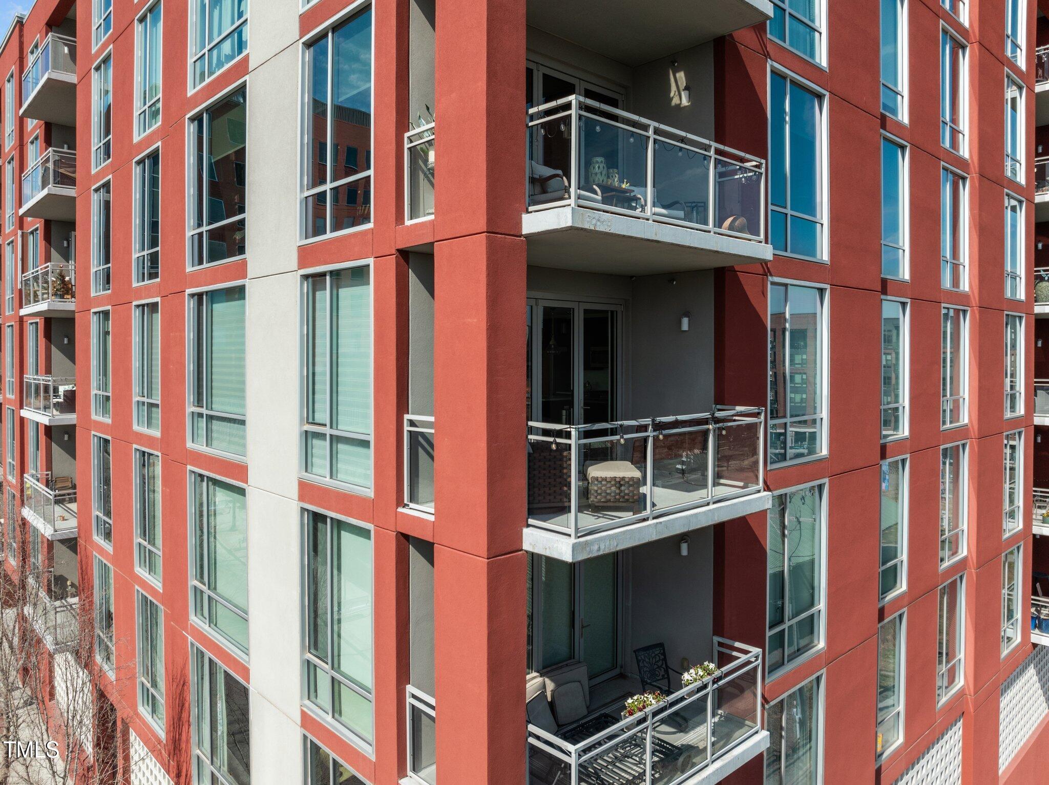 400 Hunt Street # 404