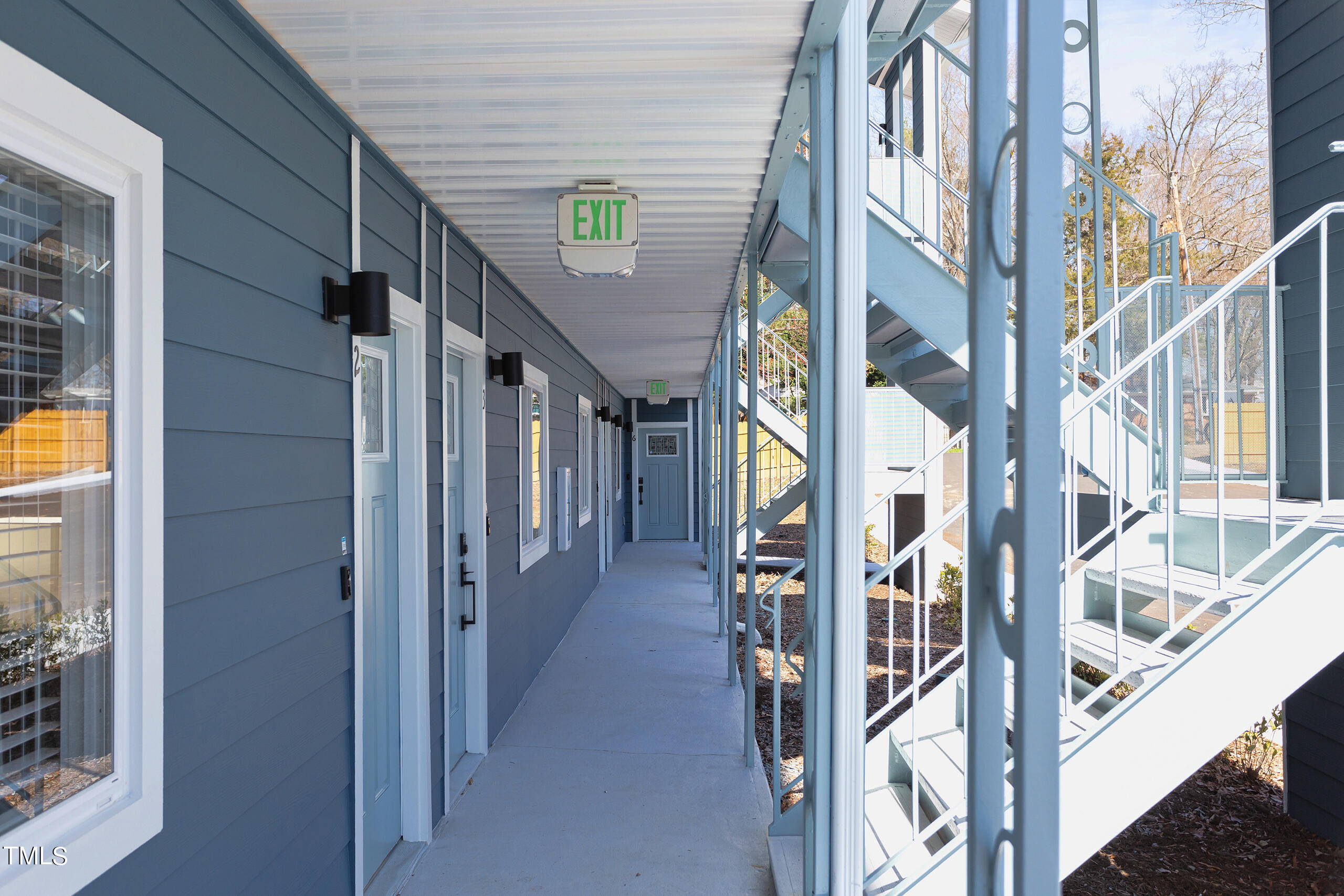 1309 Hudson Avenue # D18