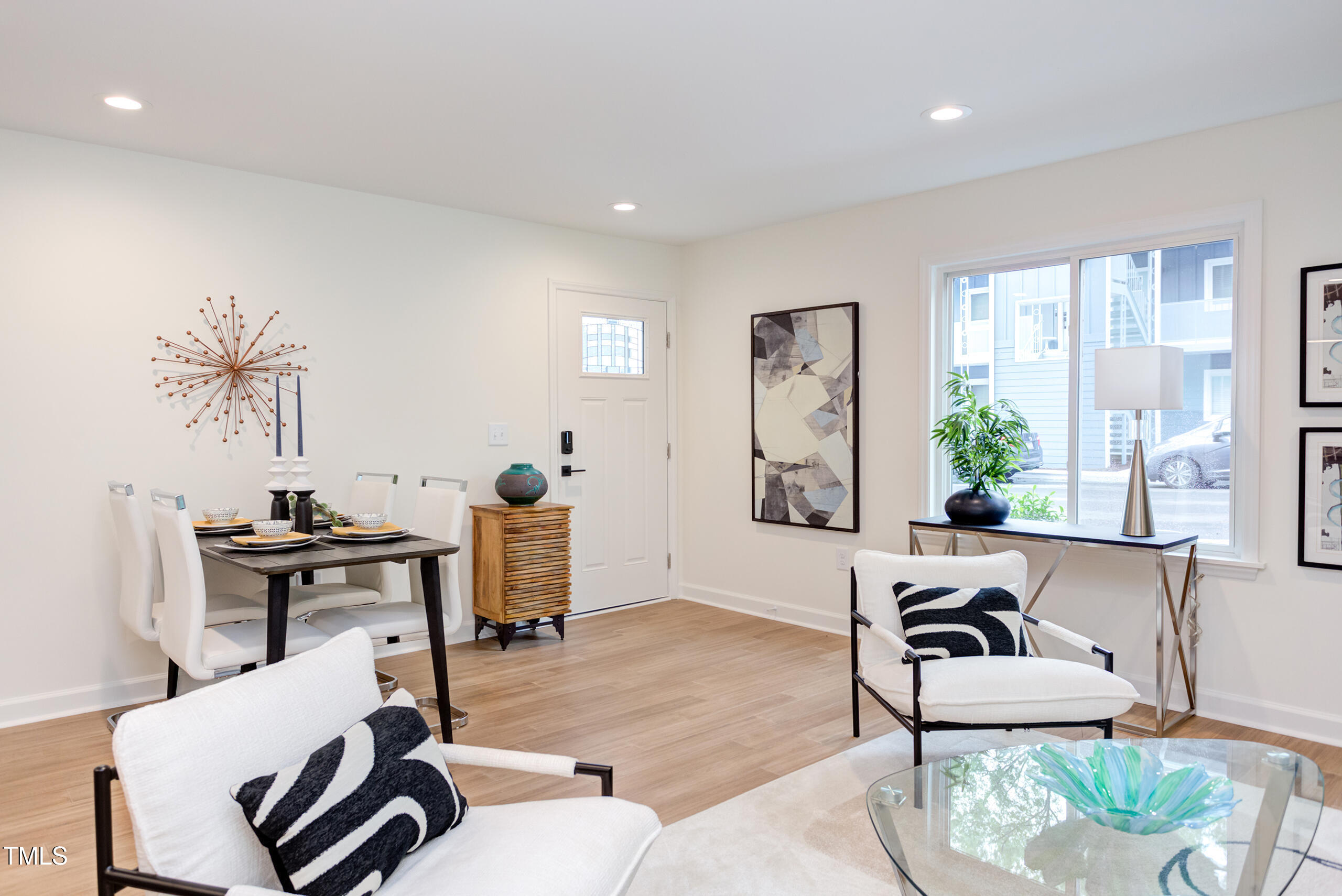 1309 Hudson Avenue # D18