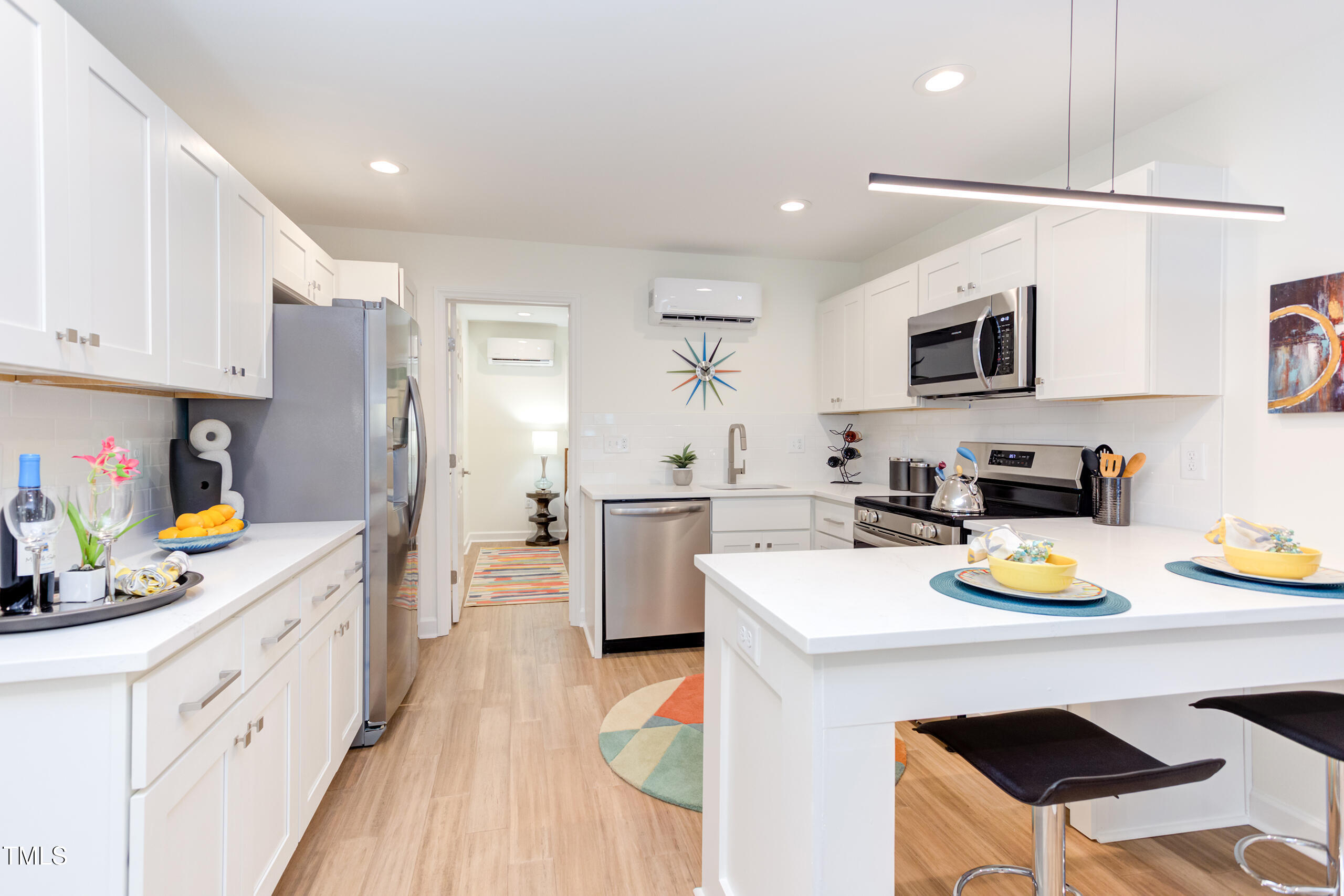 1309 Hudson Avenue # D18