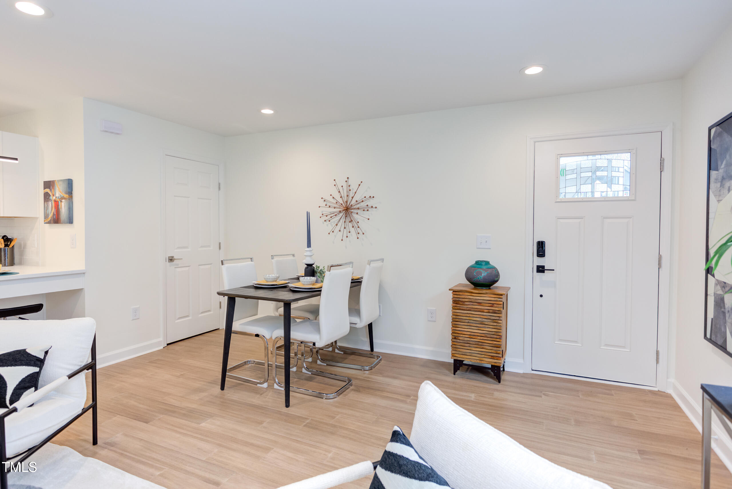 1309 Hudson Avenue # D18