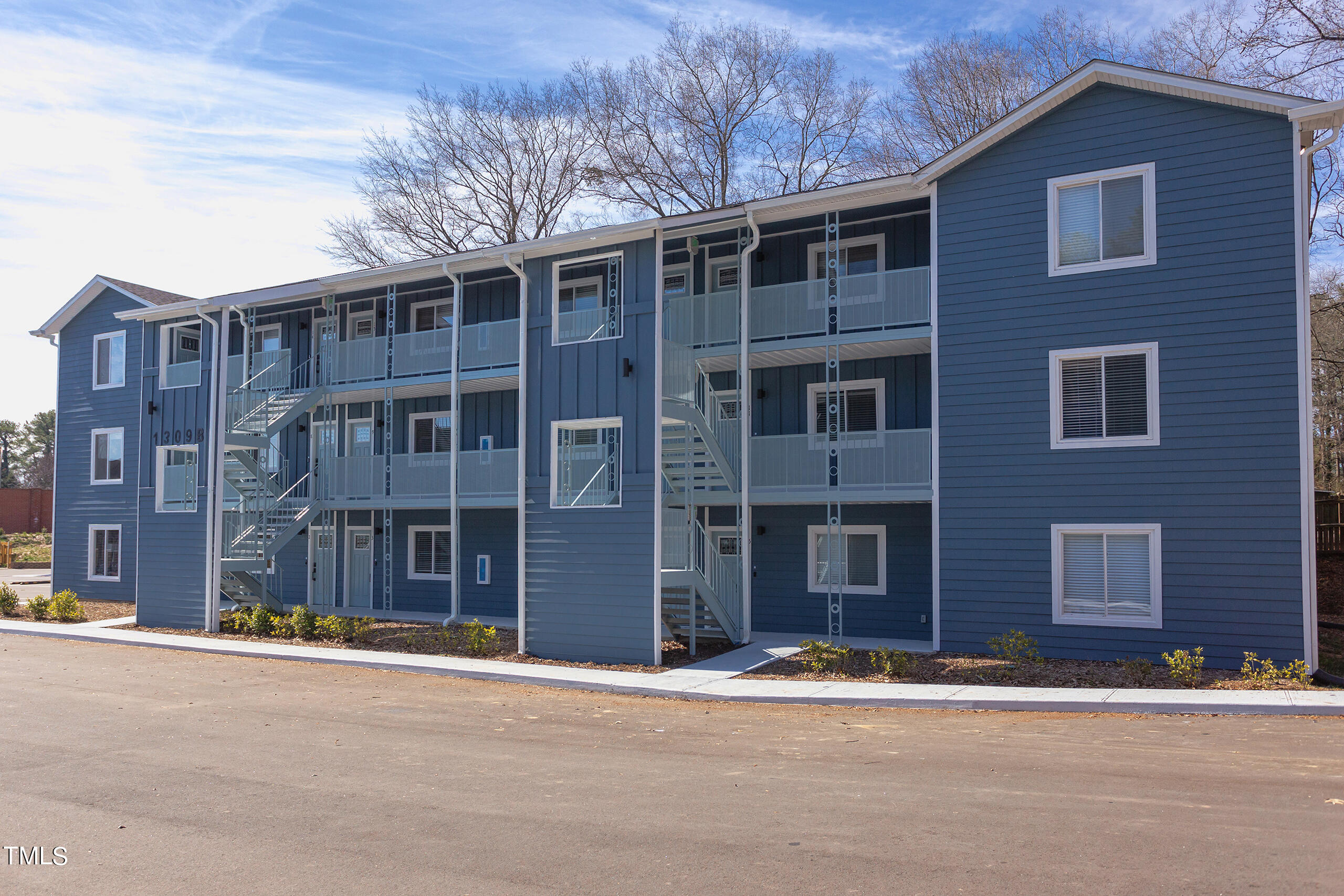 1309 Hudson Avenue # D18