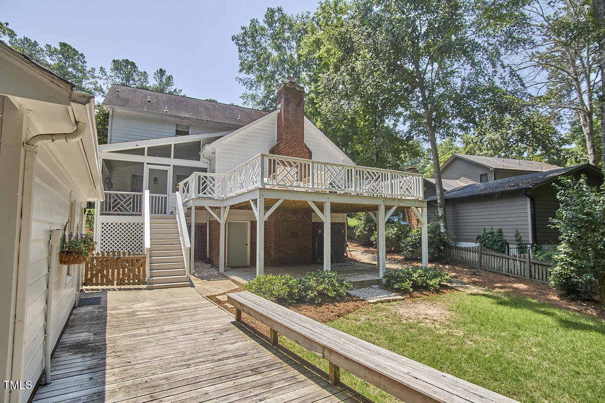 18 Clearwater Drive