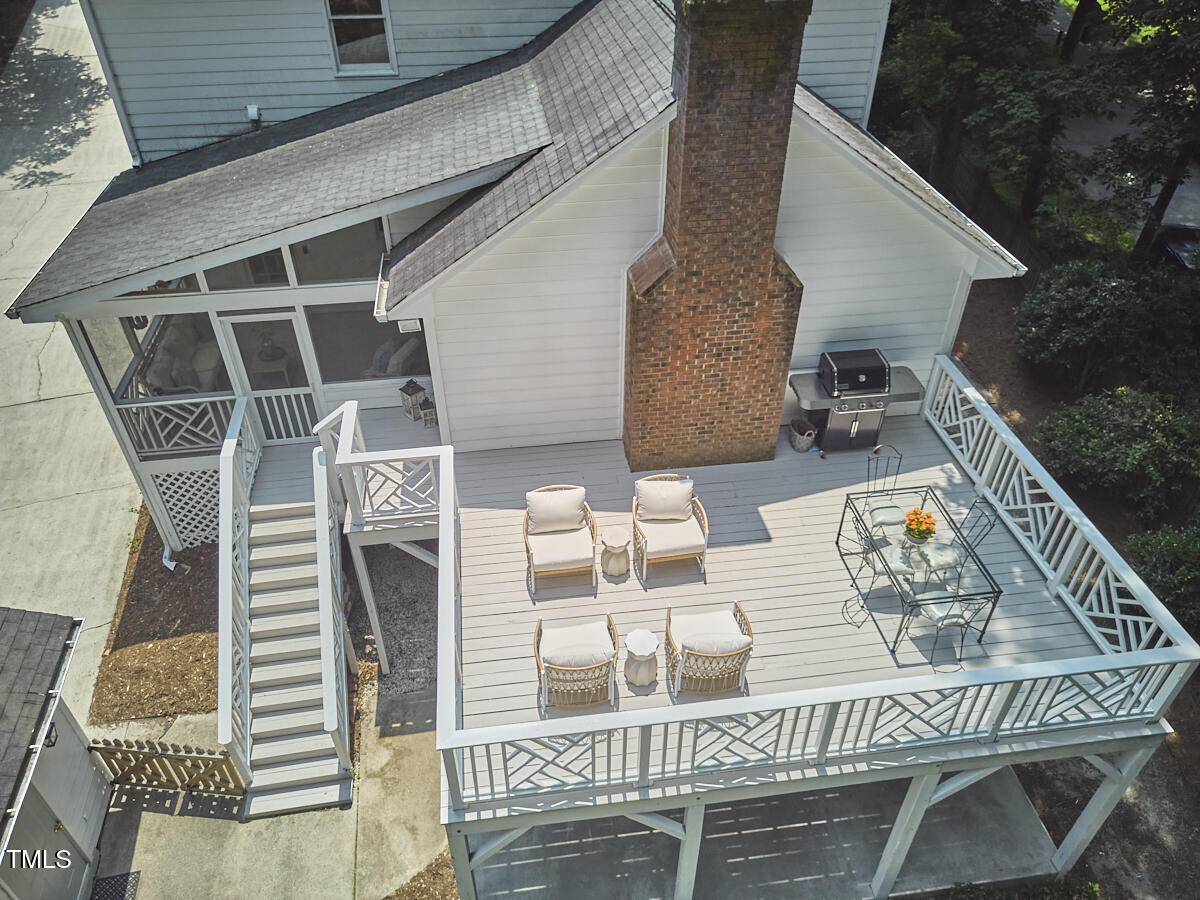 18 Clearwater Drive