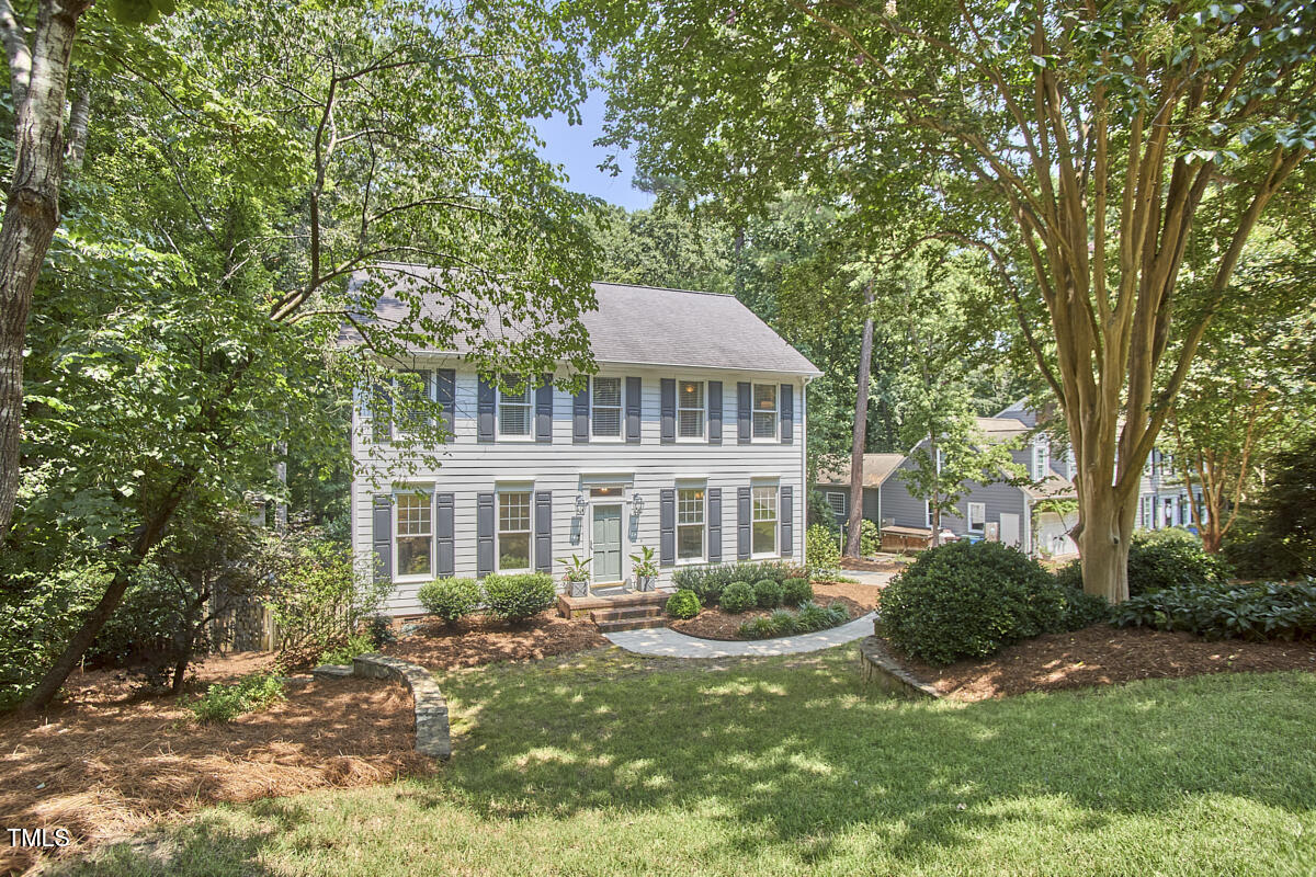 18 Clearwater Drive