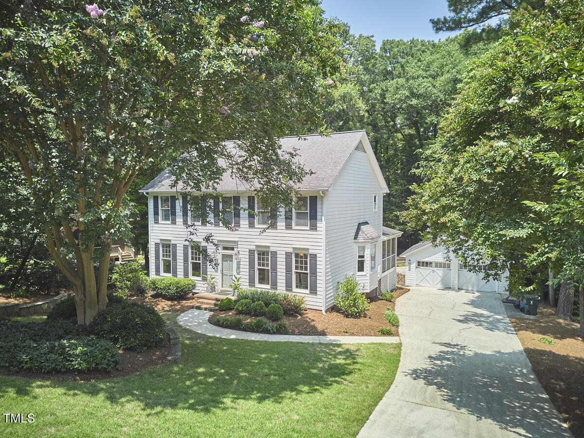18 Clearwater Drive