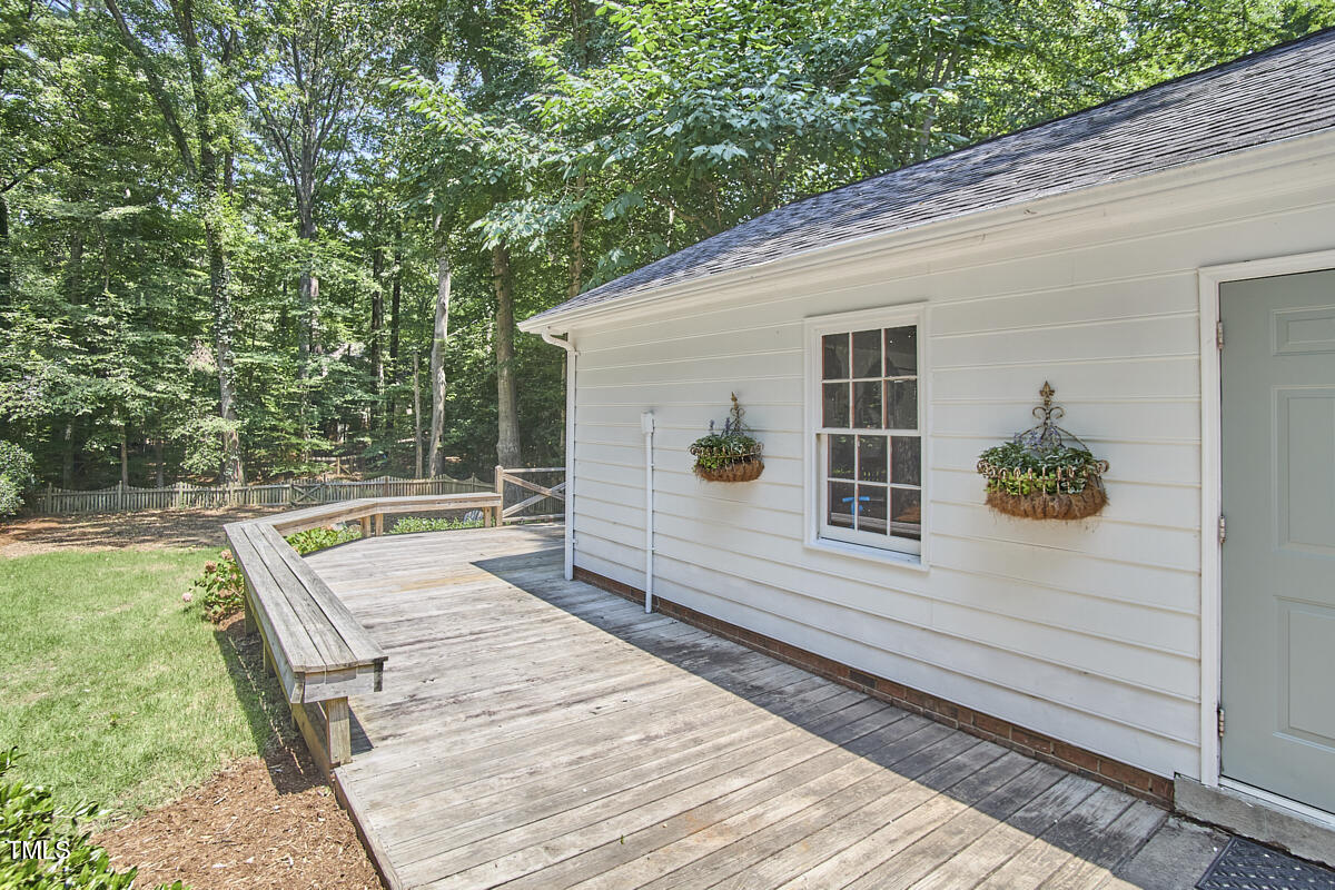 18 Clearwater Drive