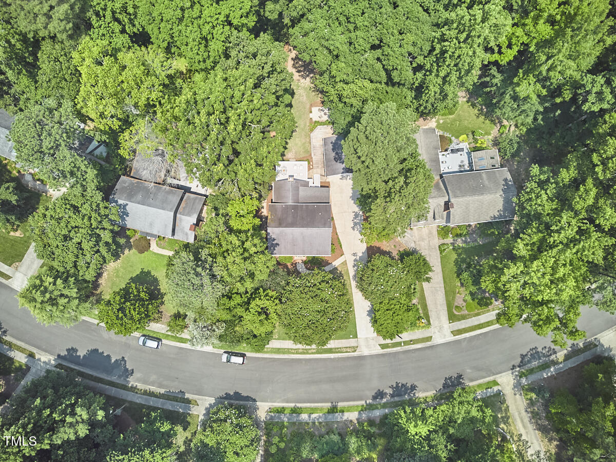 18 Clearwater Drive
