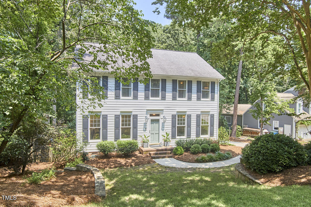 18 Clearwater Drive