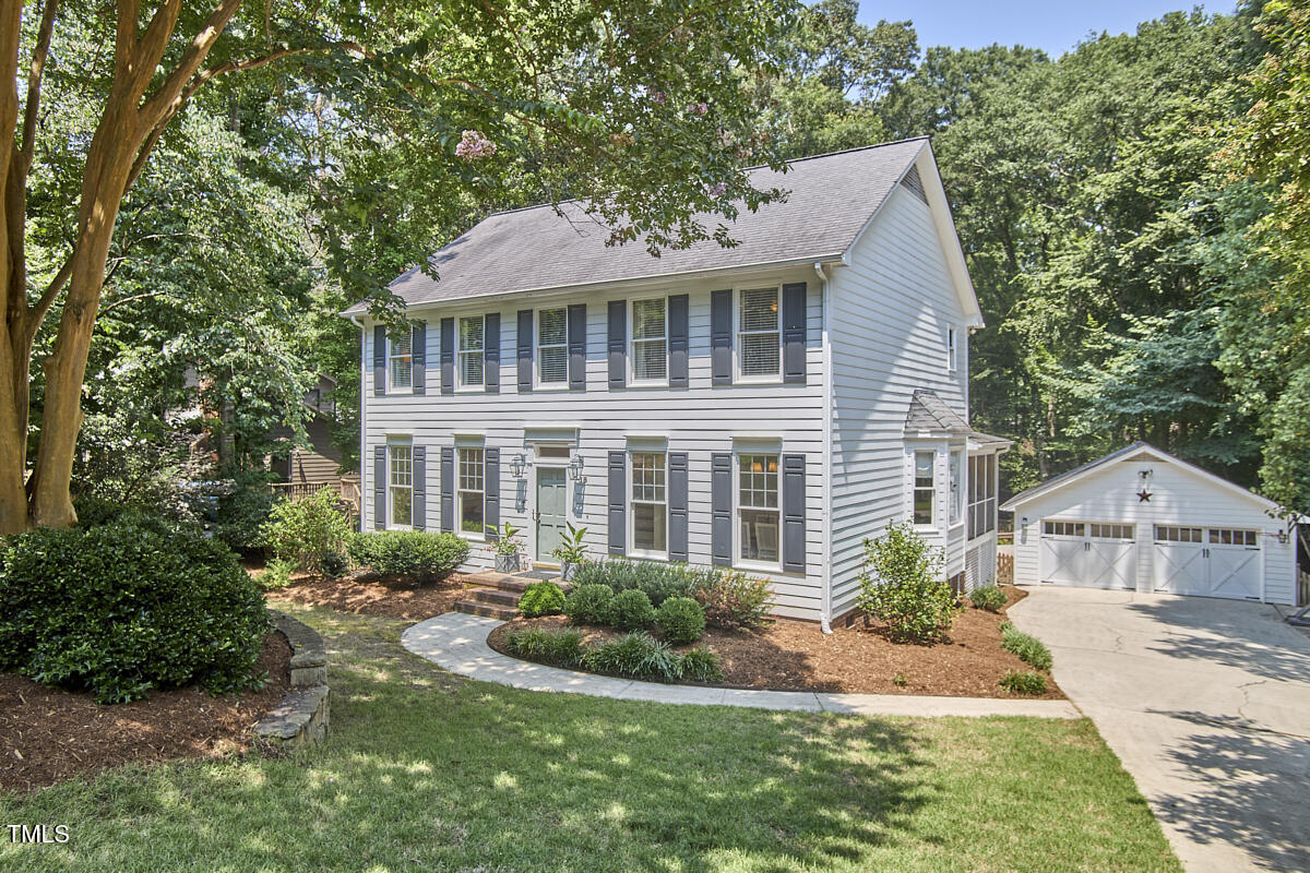 18 Clearwater Drive