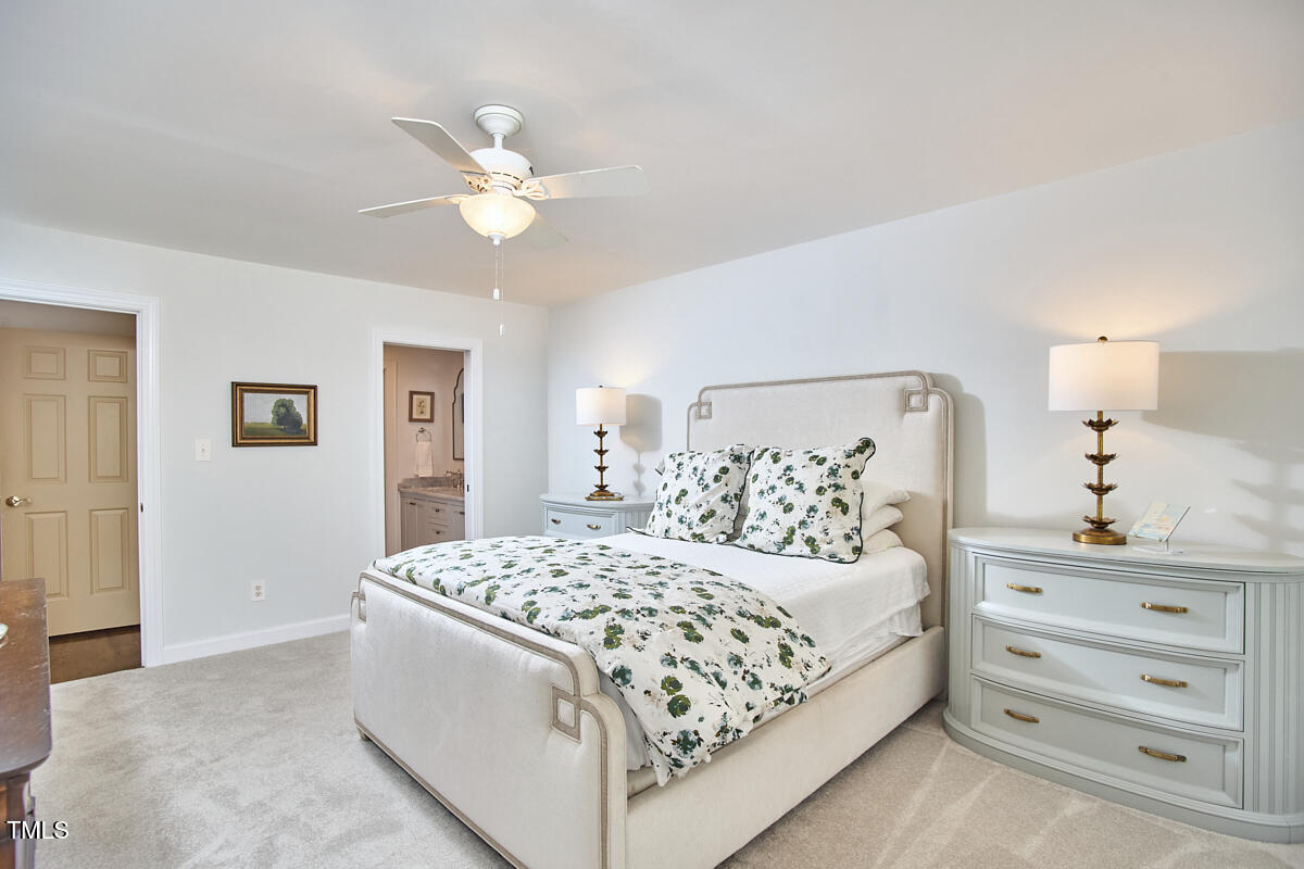 18 Clearwater Drive