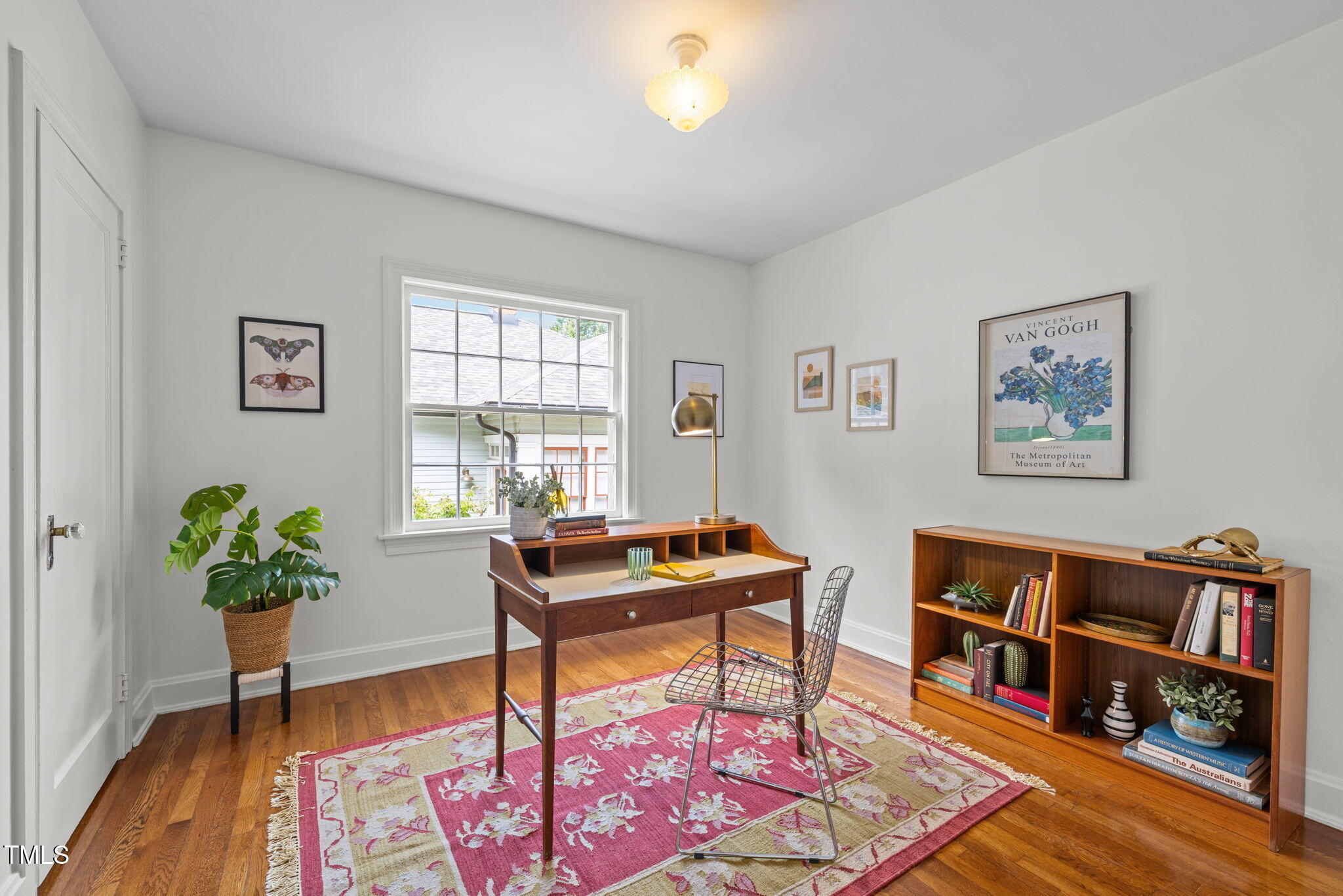 113 W Lynch Street