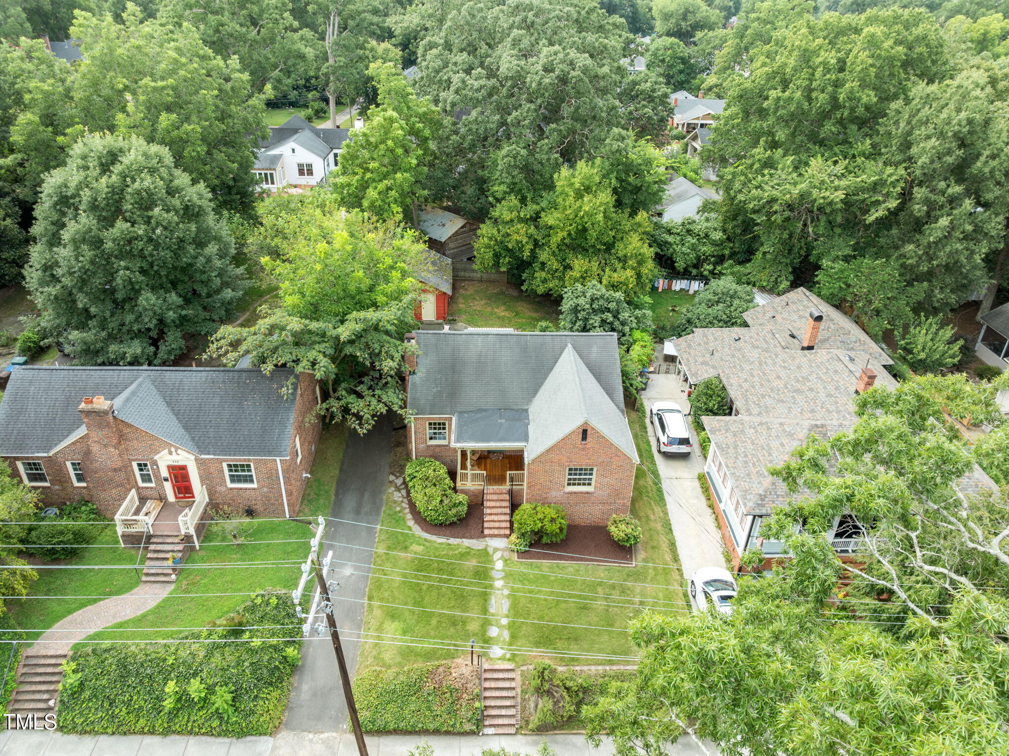 113 W Lynch Street