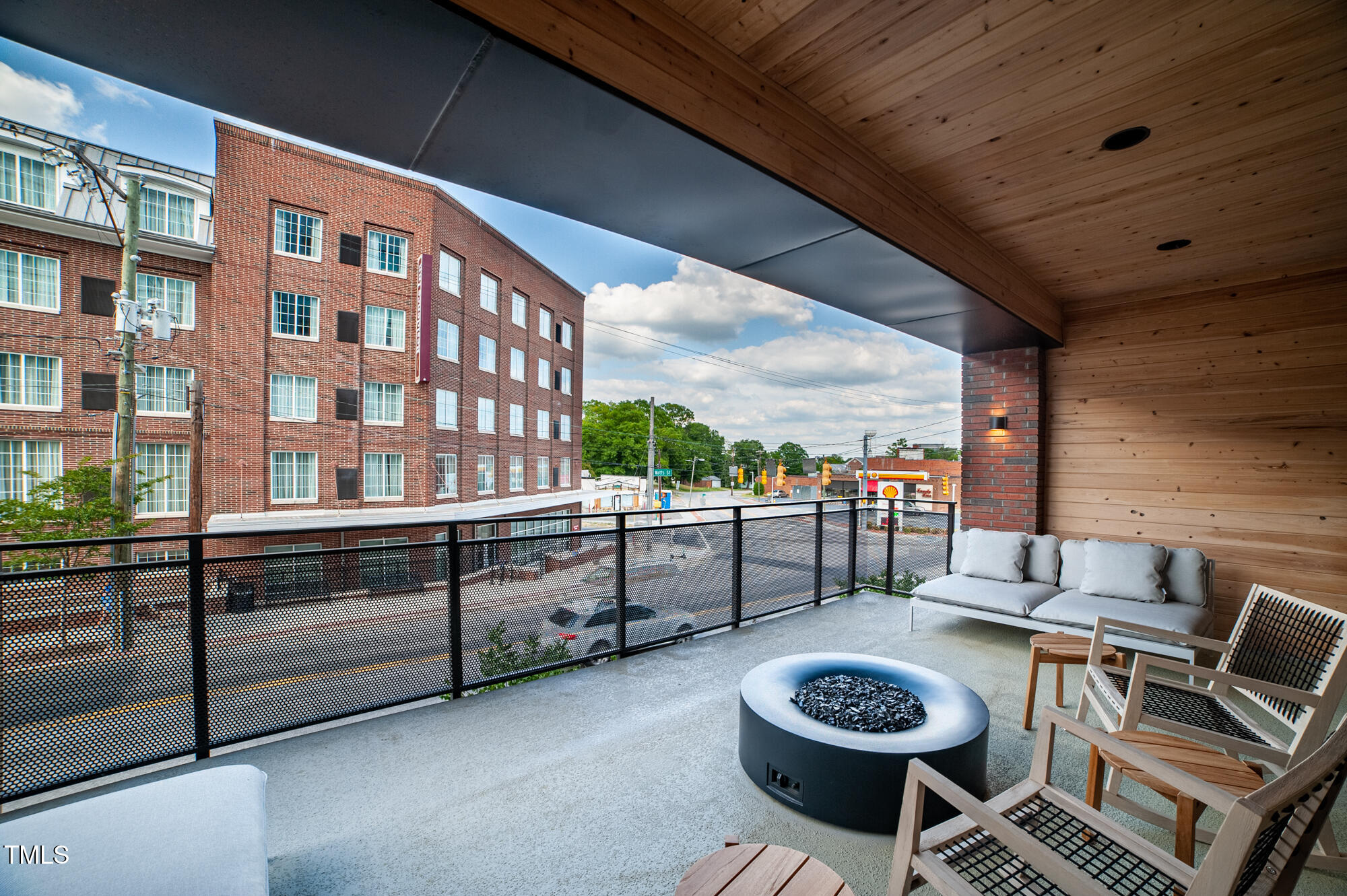 1105 W Main Street # 506