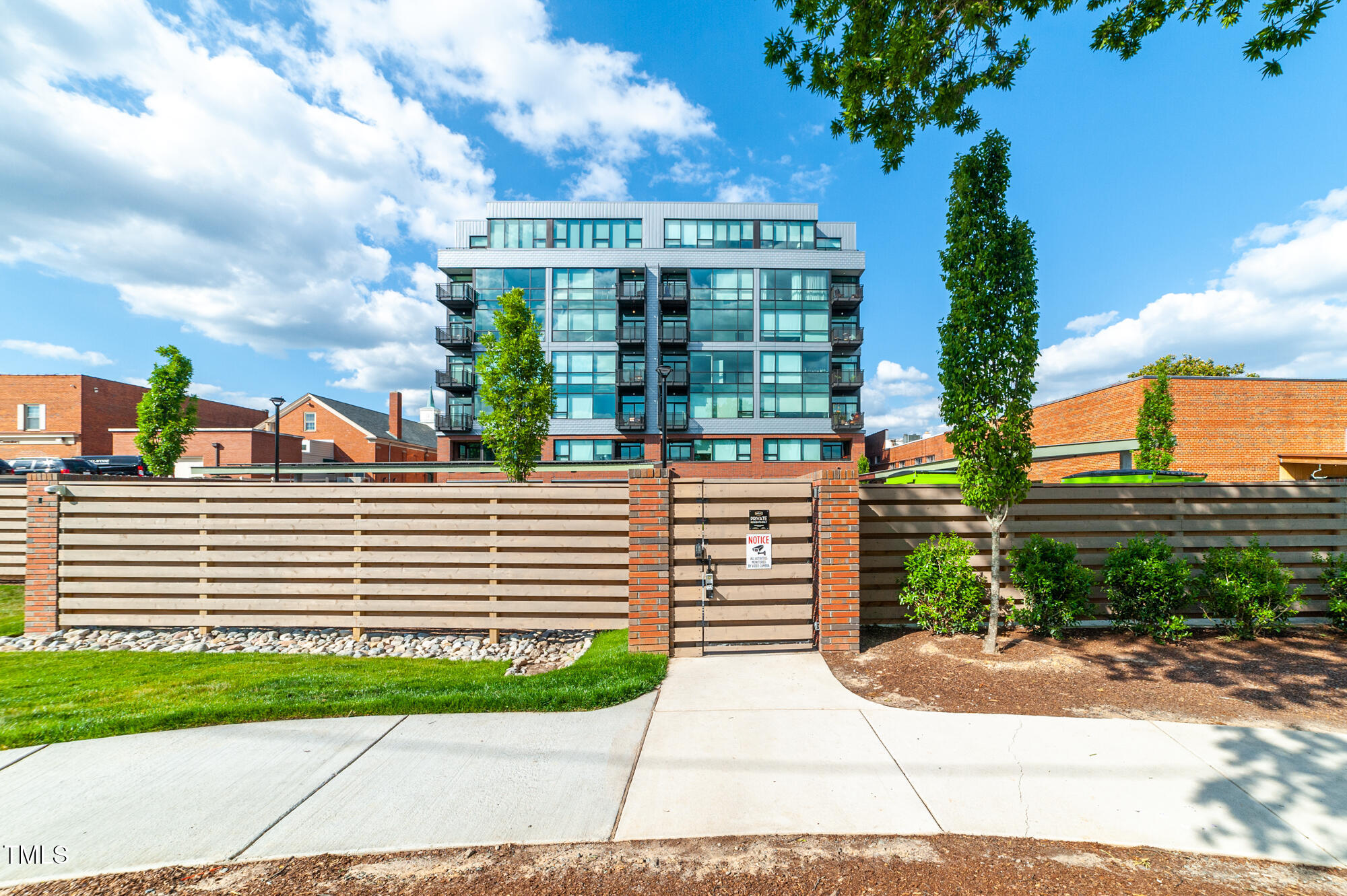 1105 W Main Street # 506