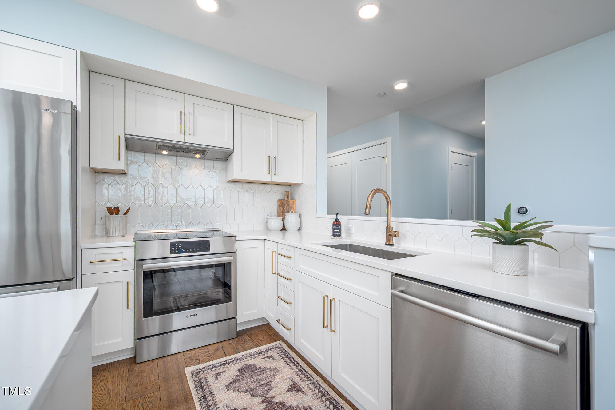 1105 W Main Street # 506