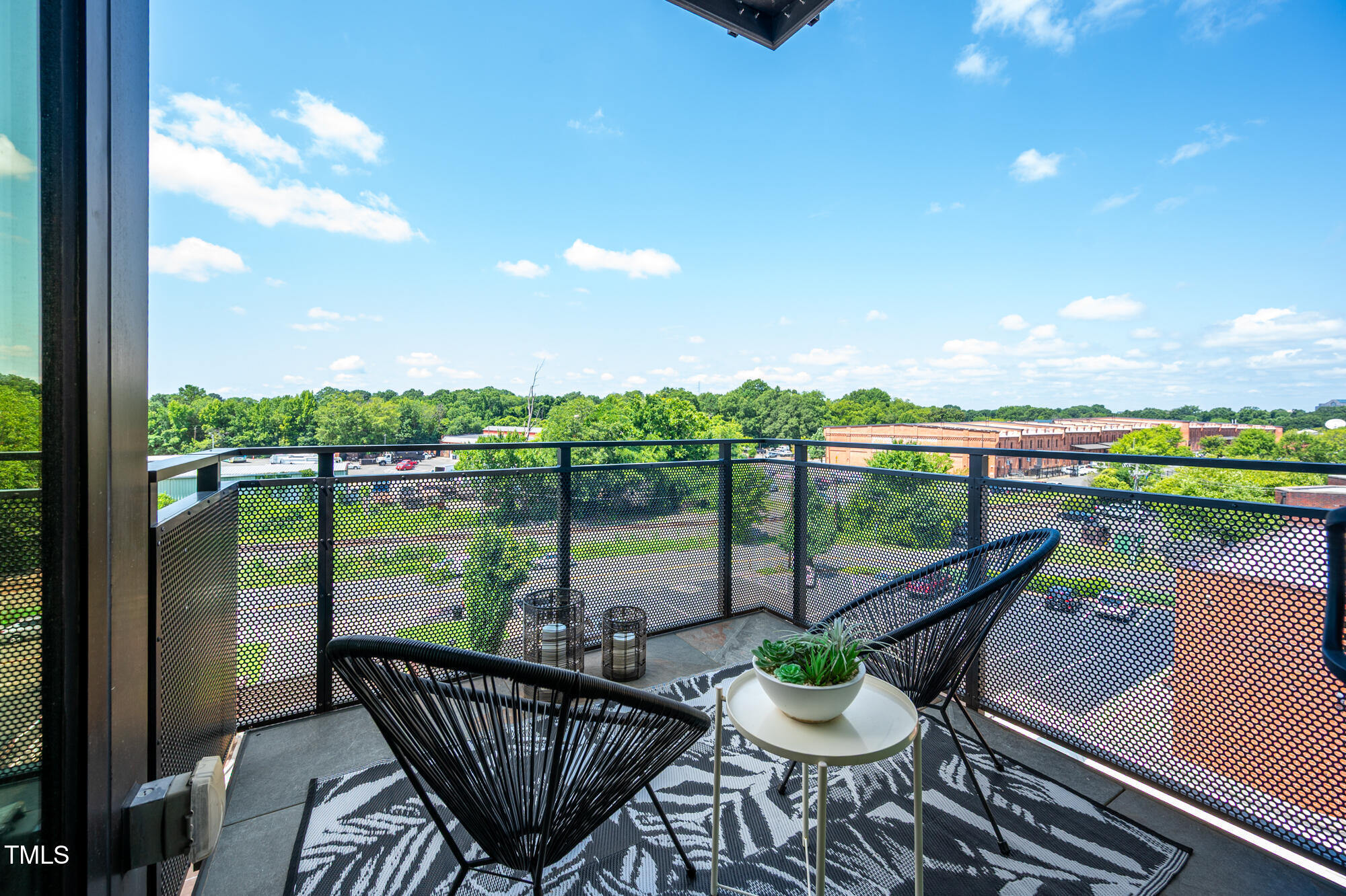 1105 W Main Street # 506