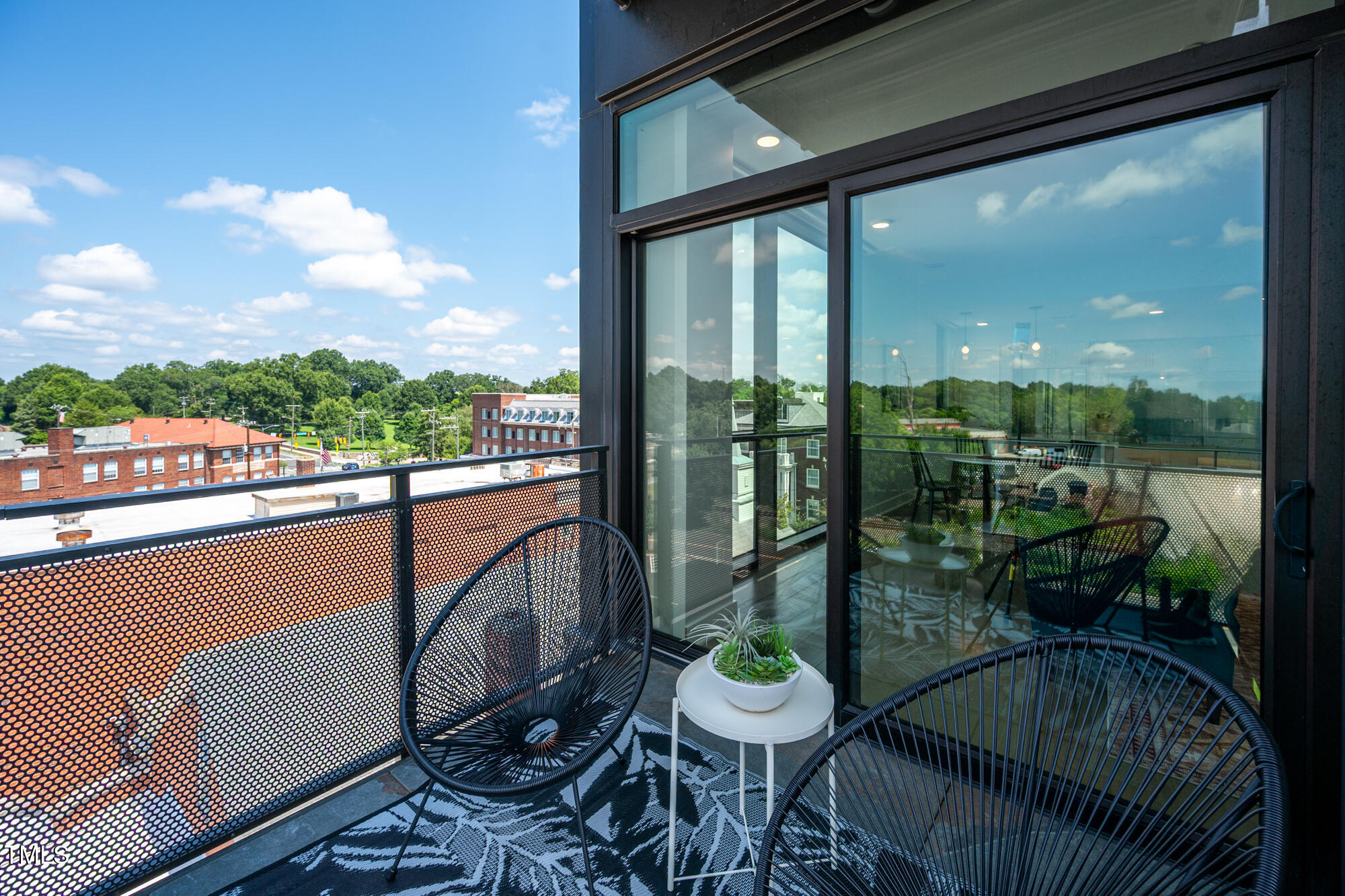 1105 W Main Street # 506