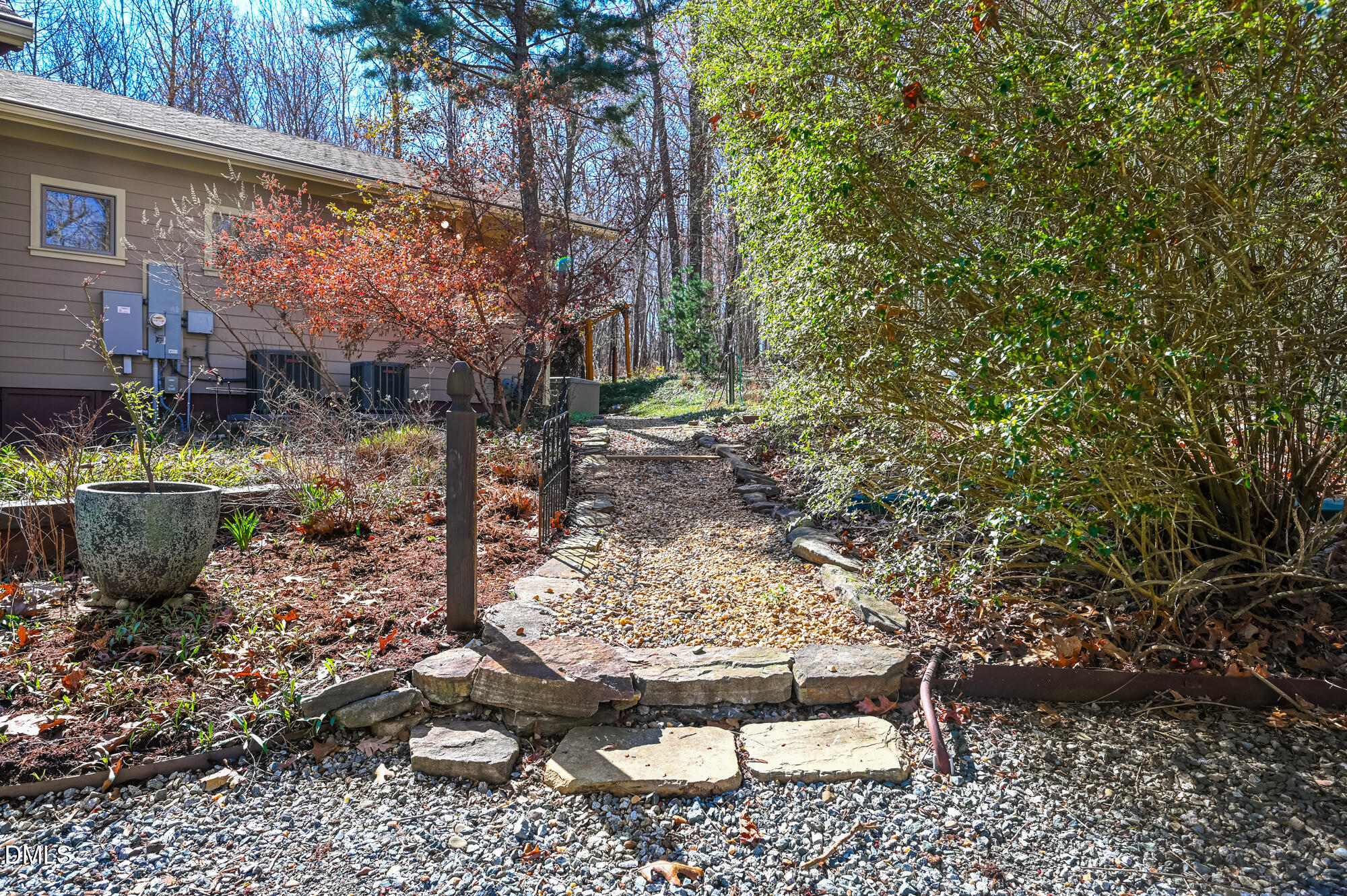 120 Little Doe Lane