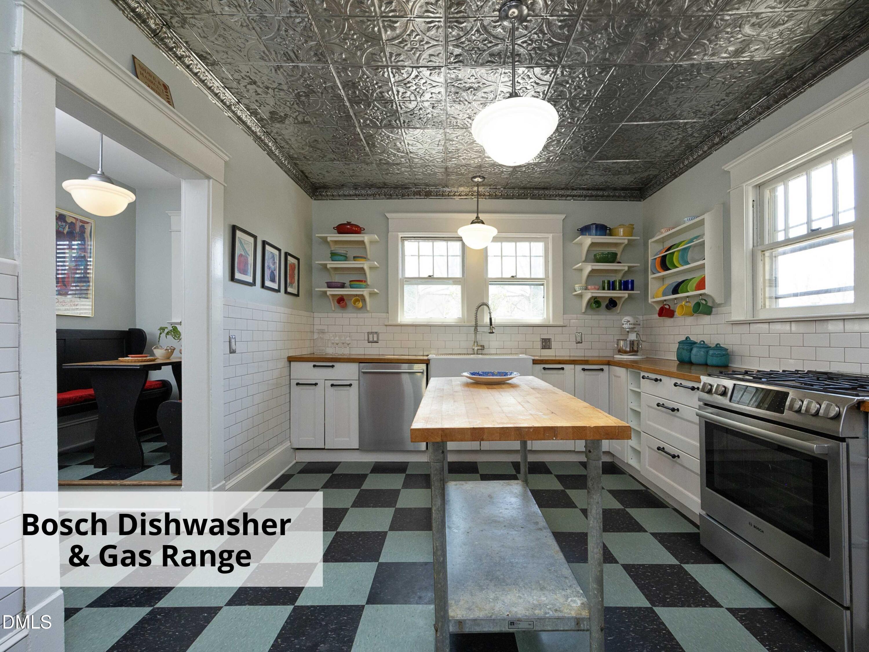 825 Onslow Street