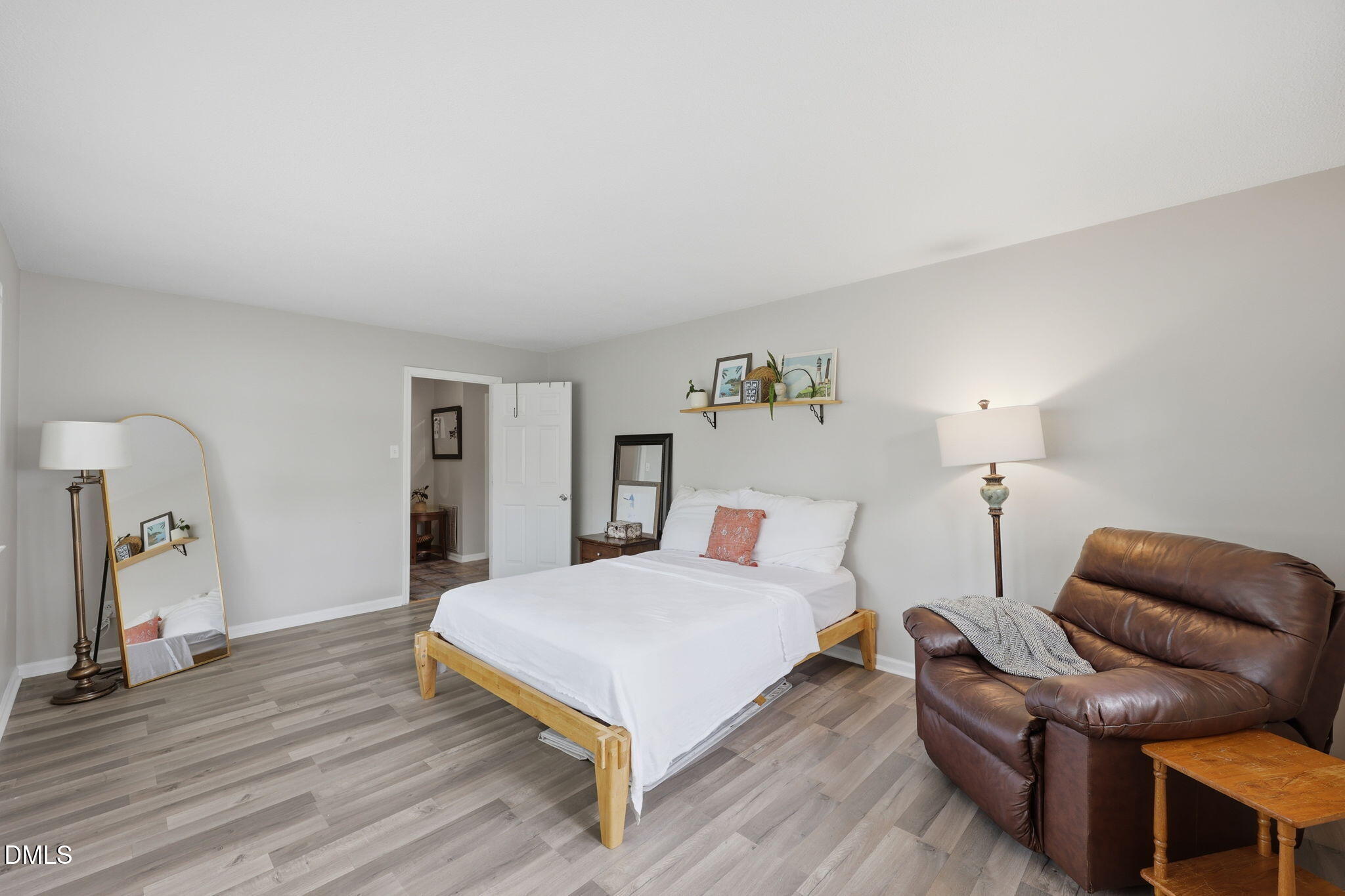 402 Crestview Drive