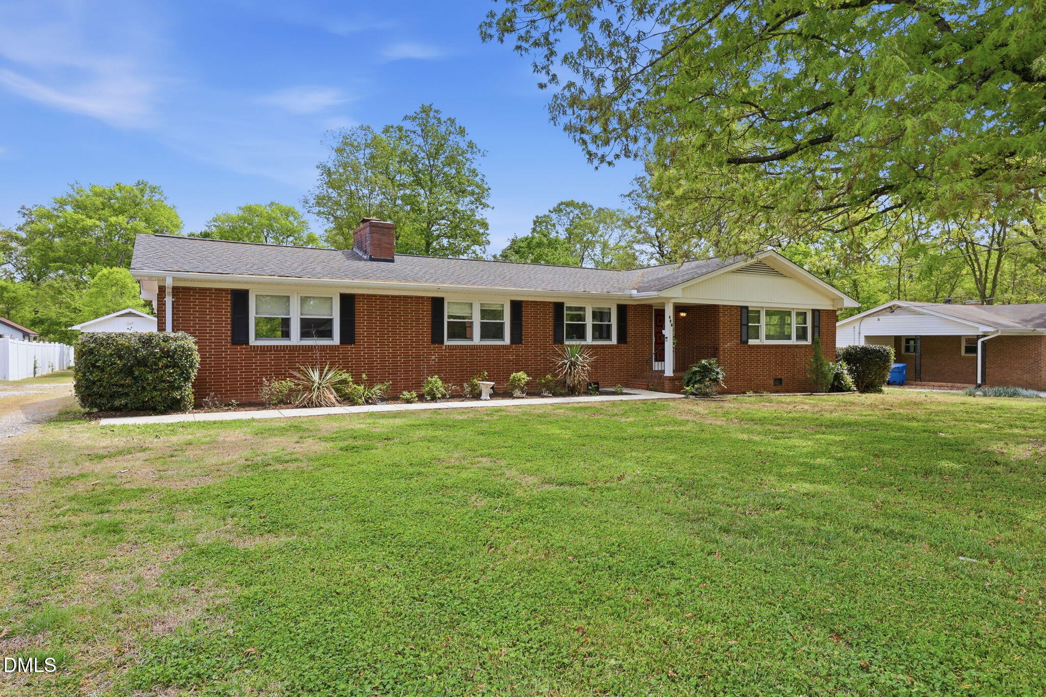 402 Crestview Drive