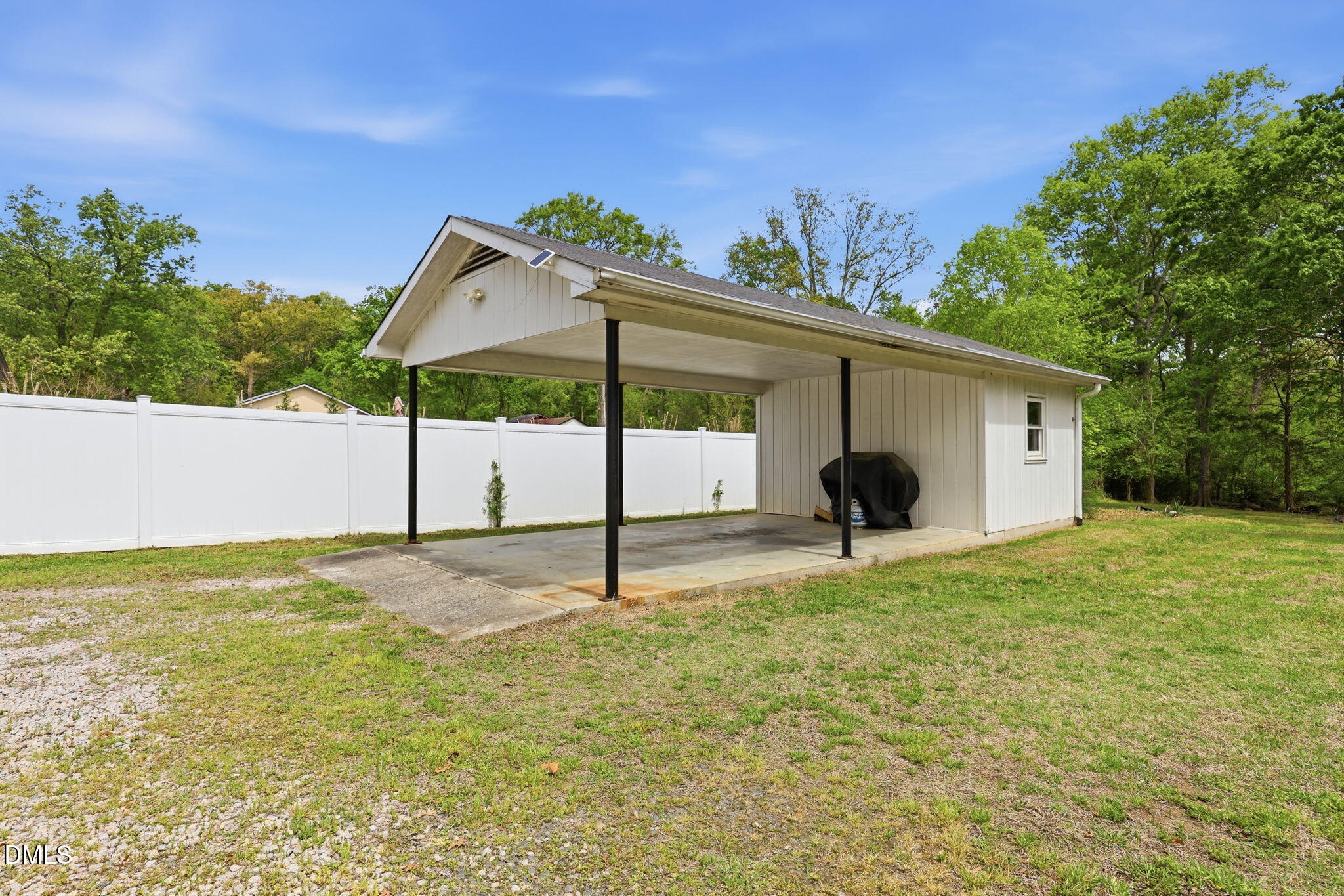 402 Crestview Drive