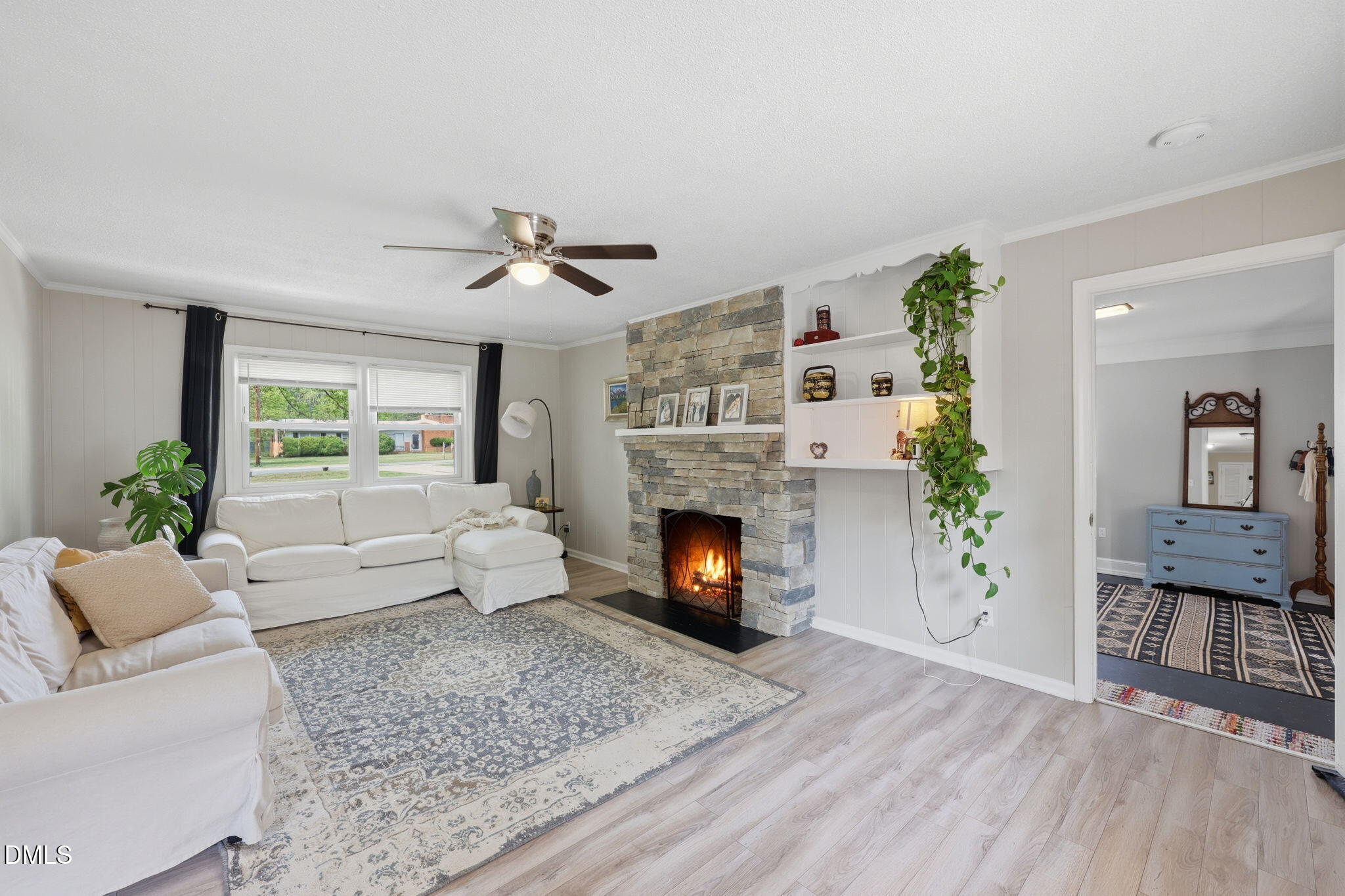 402 Crestview Drive