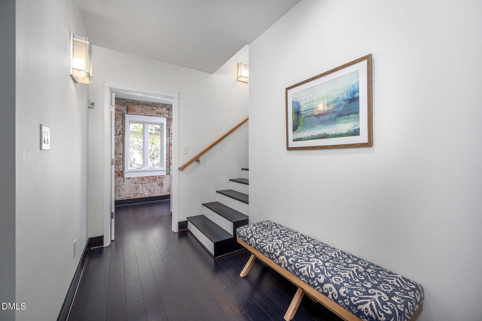 400 W Knox Street