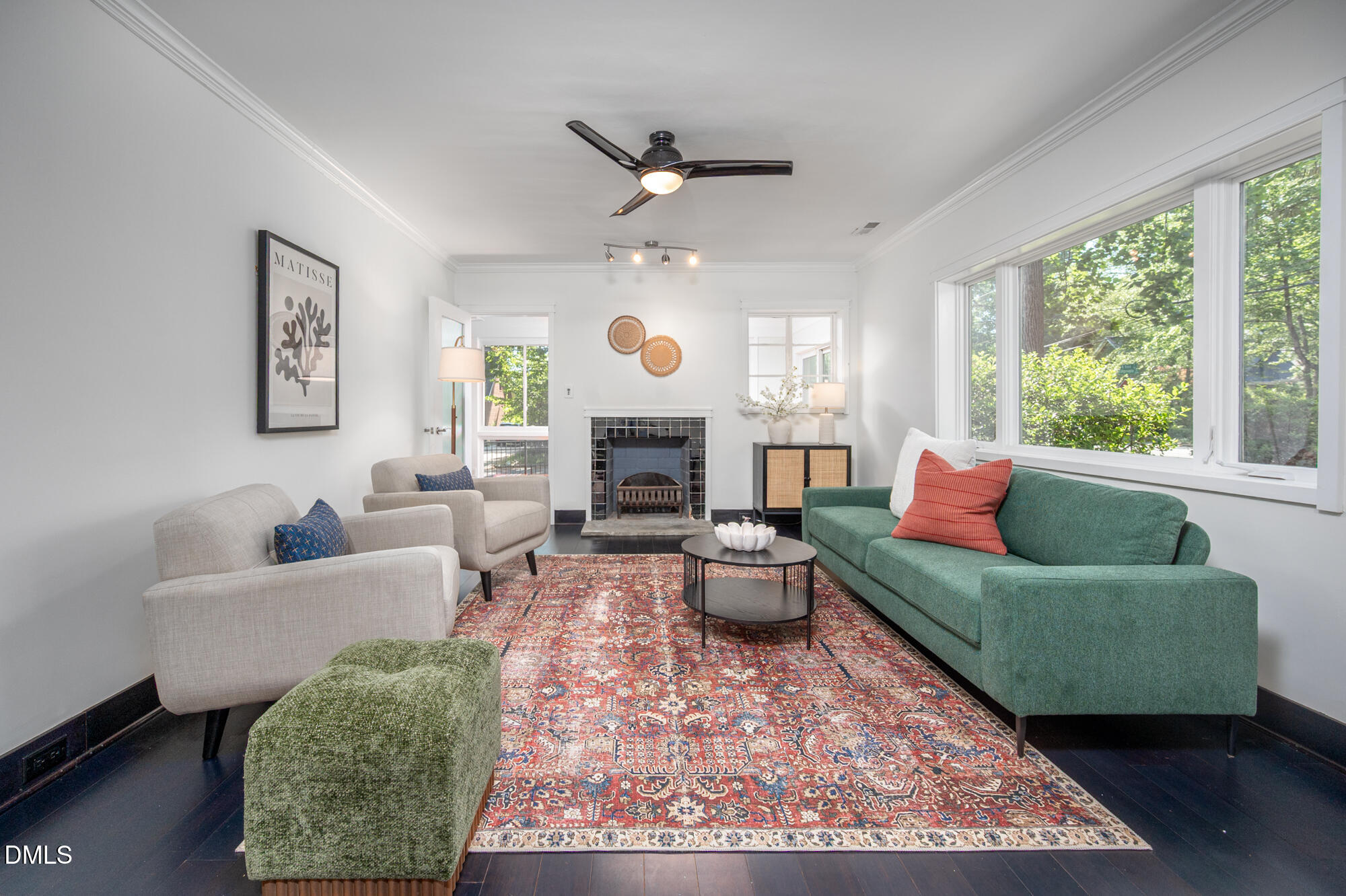 400 W Knox Street