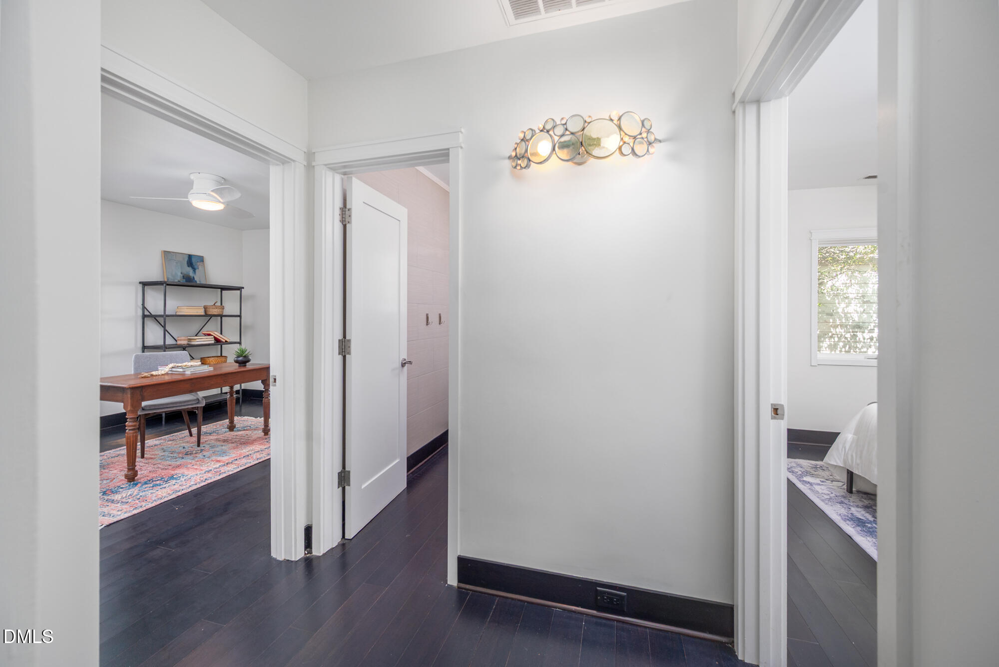 400 W Knox Street