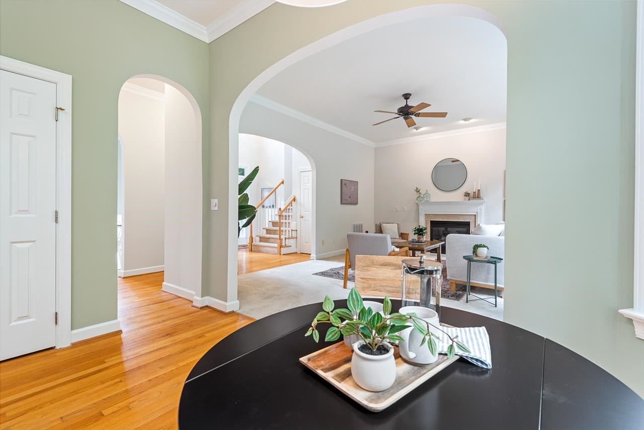 2910 Alderman Lane