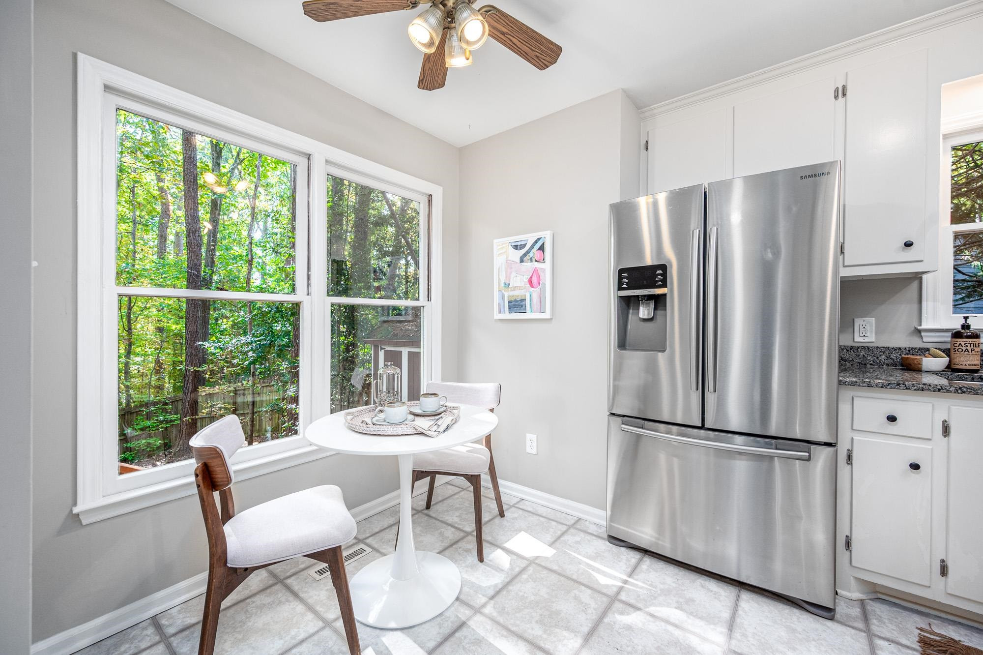 1604 Valley Run