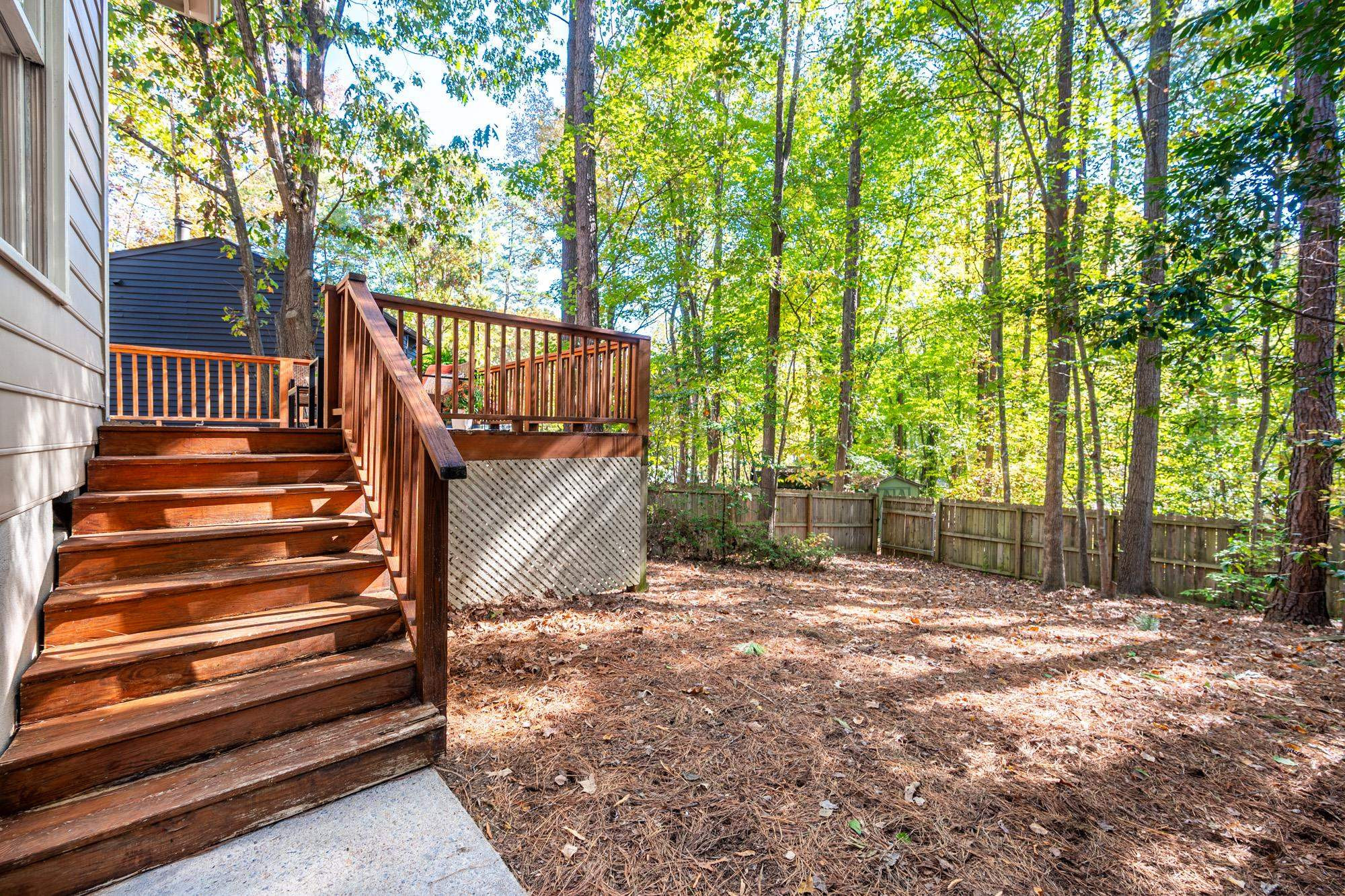 1604 Valley Run