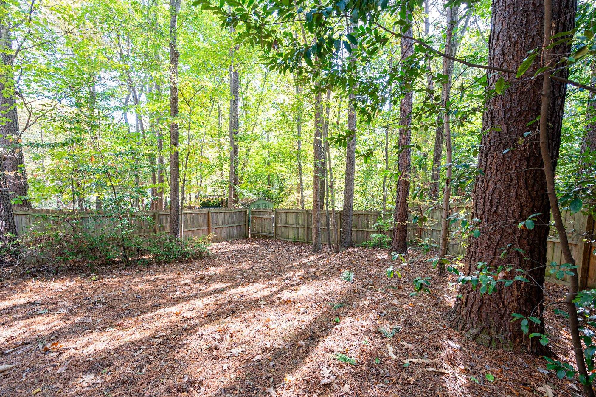 1604 Valley Run