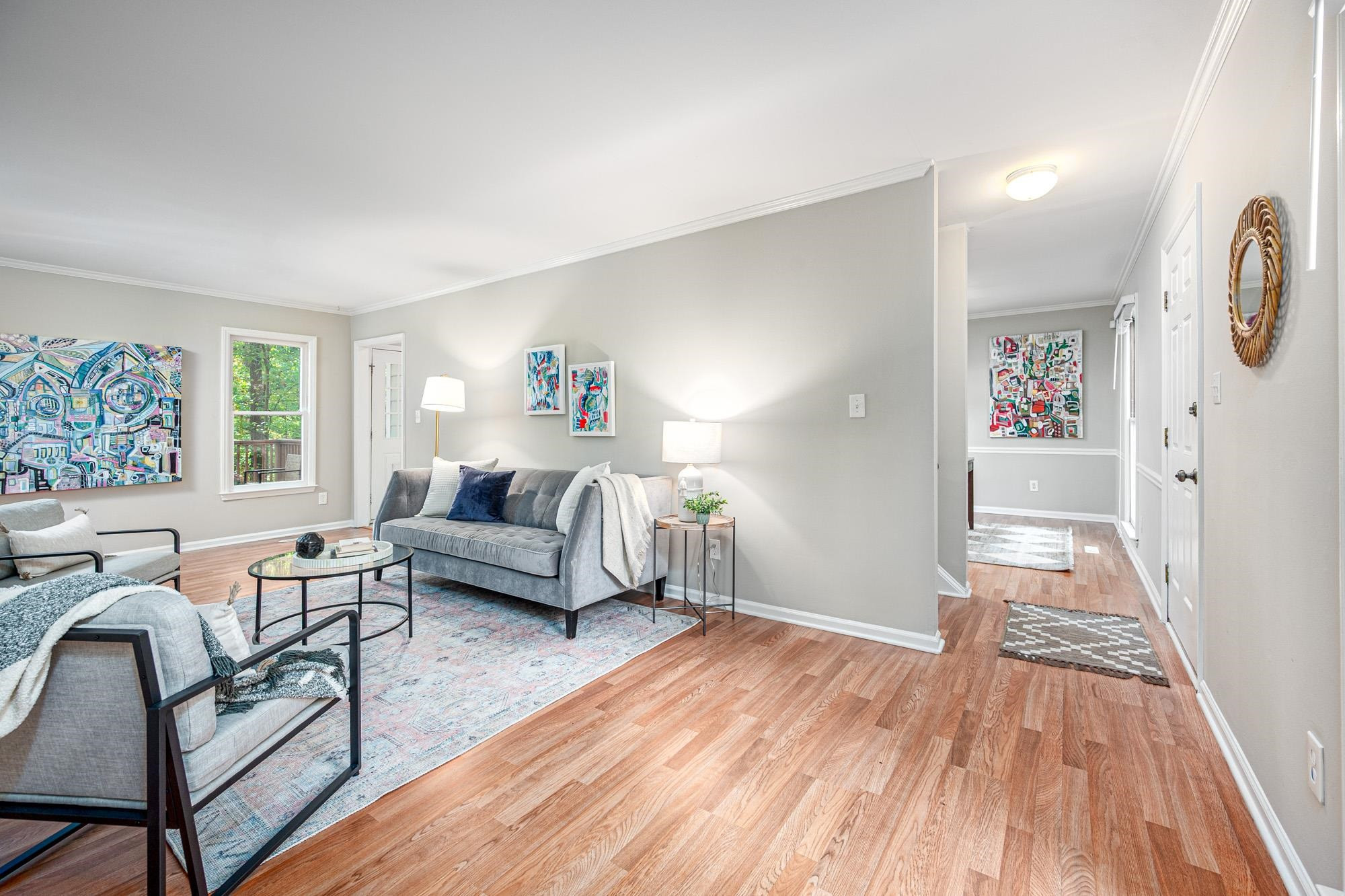 1604 Valley Run