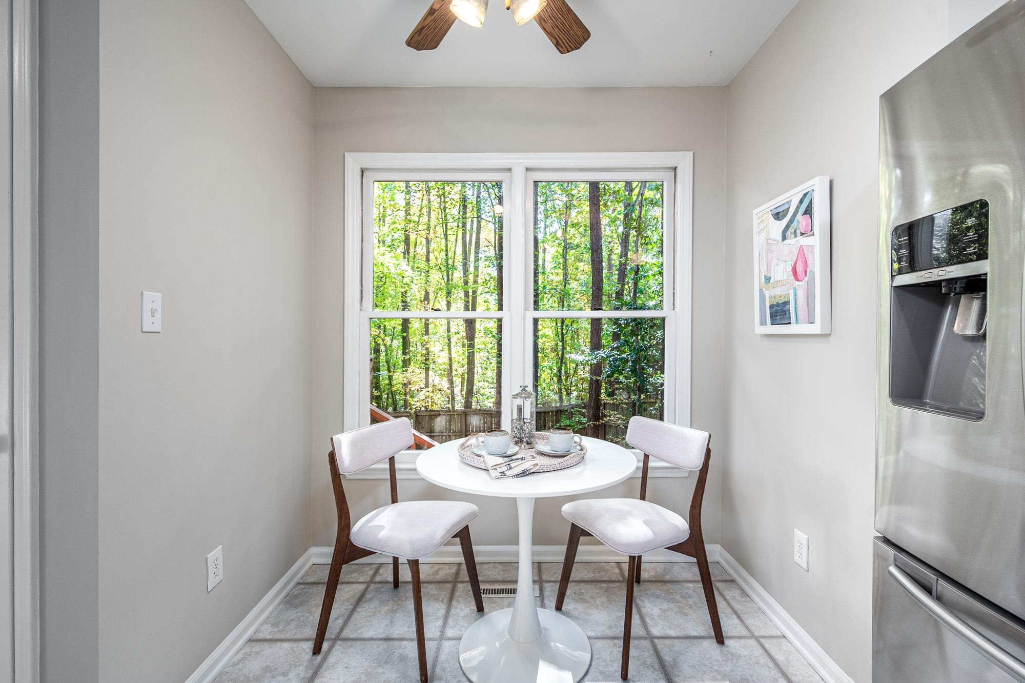 1604 Valley Run