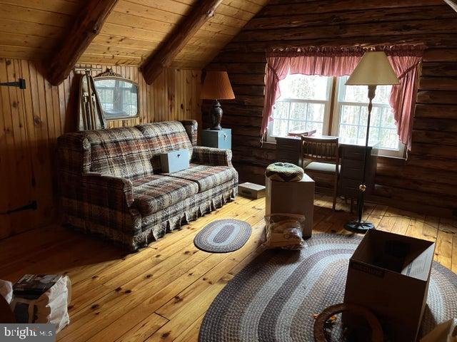 62 Narragansett Trl
