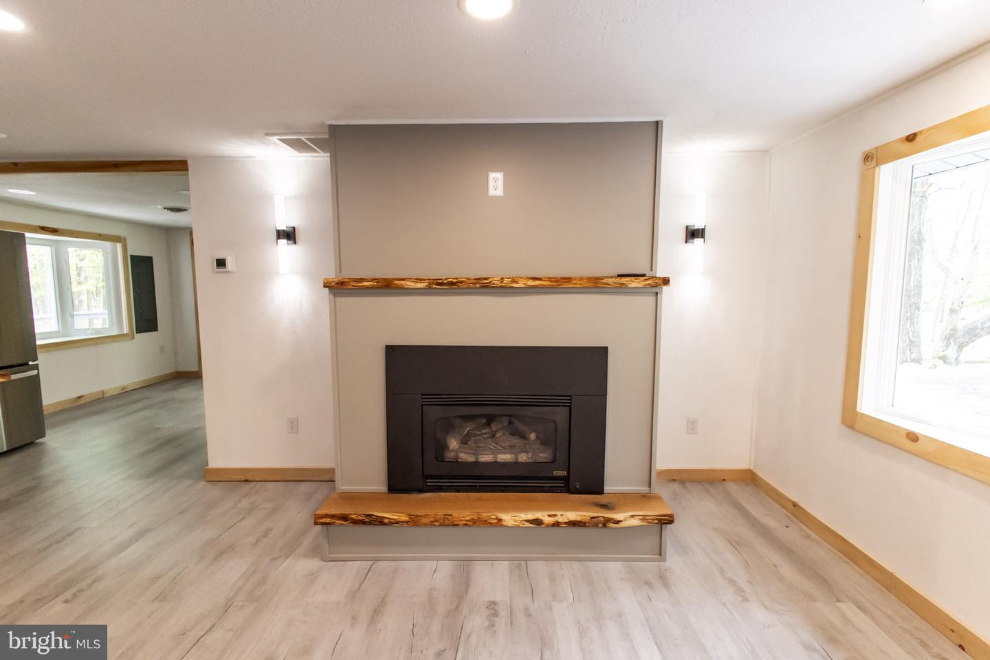54 Skyline Dr