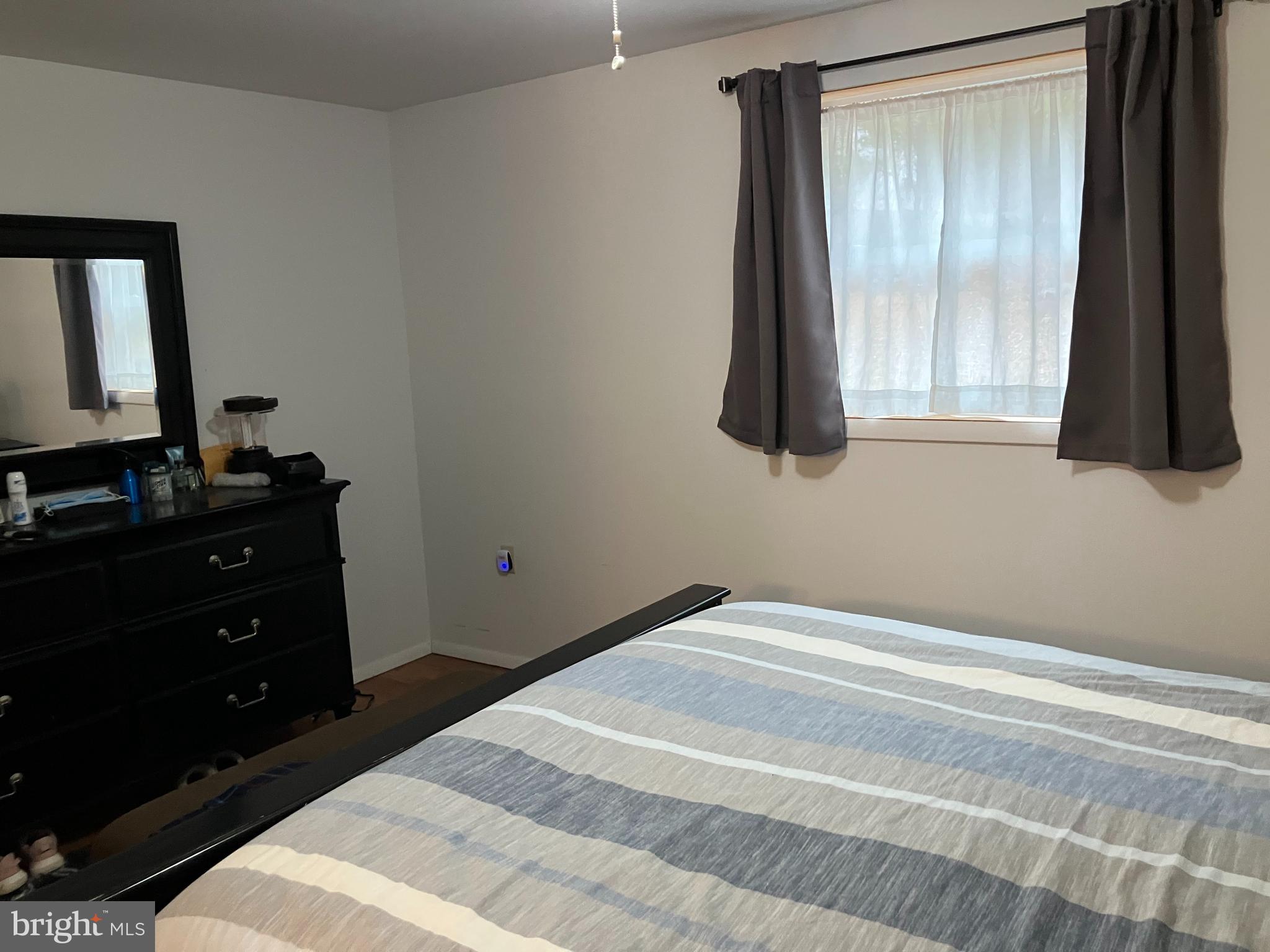 6 IROQUOIS ROAD