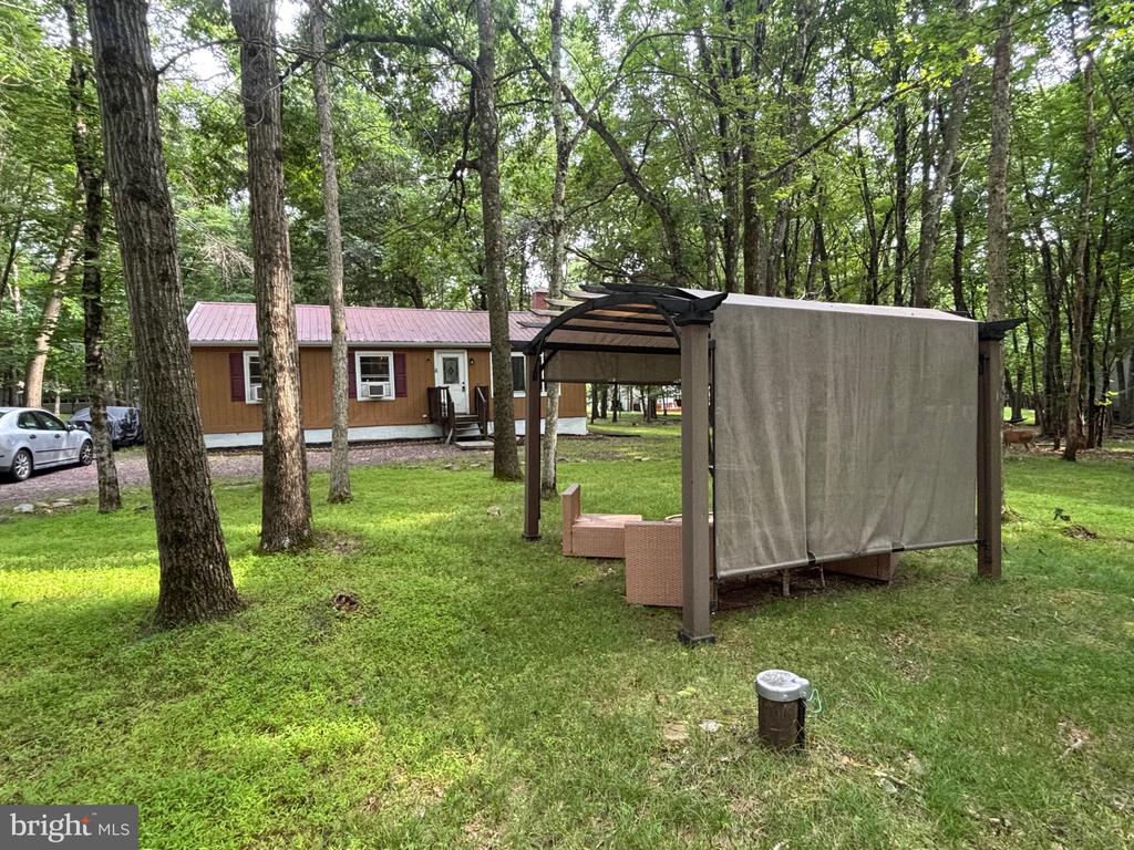 122 HUNTER LANE