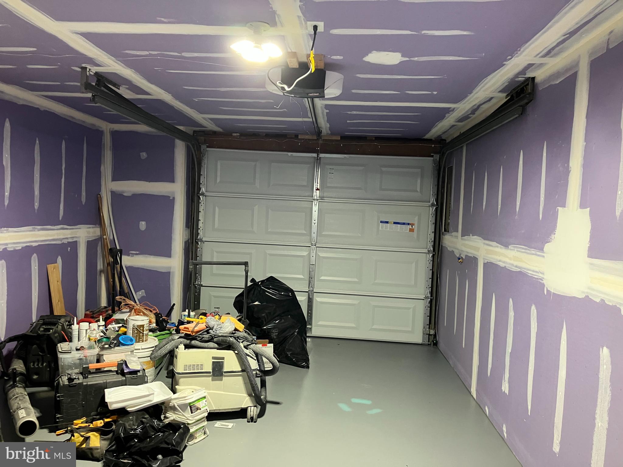 2096 SCARBOROUGH WAY