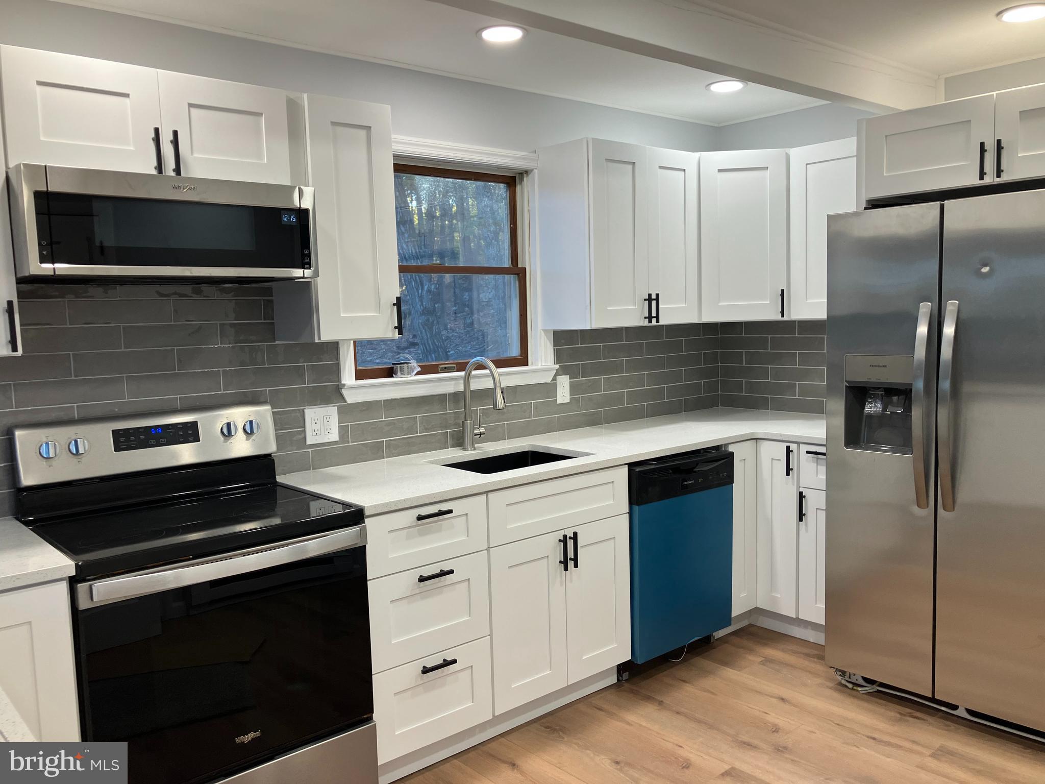 2096 SCARBOROUGH WAY