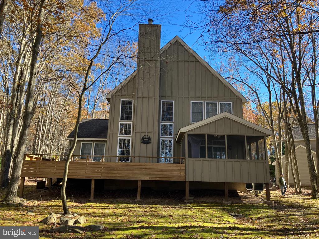 408 GENTIAN LANE