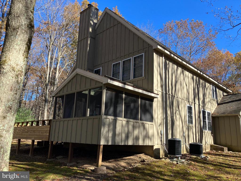 408 GENTIAN LANE